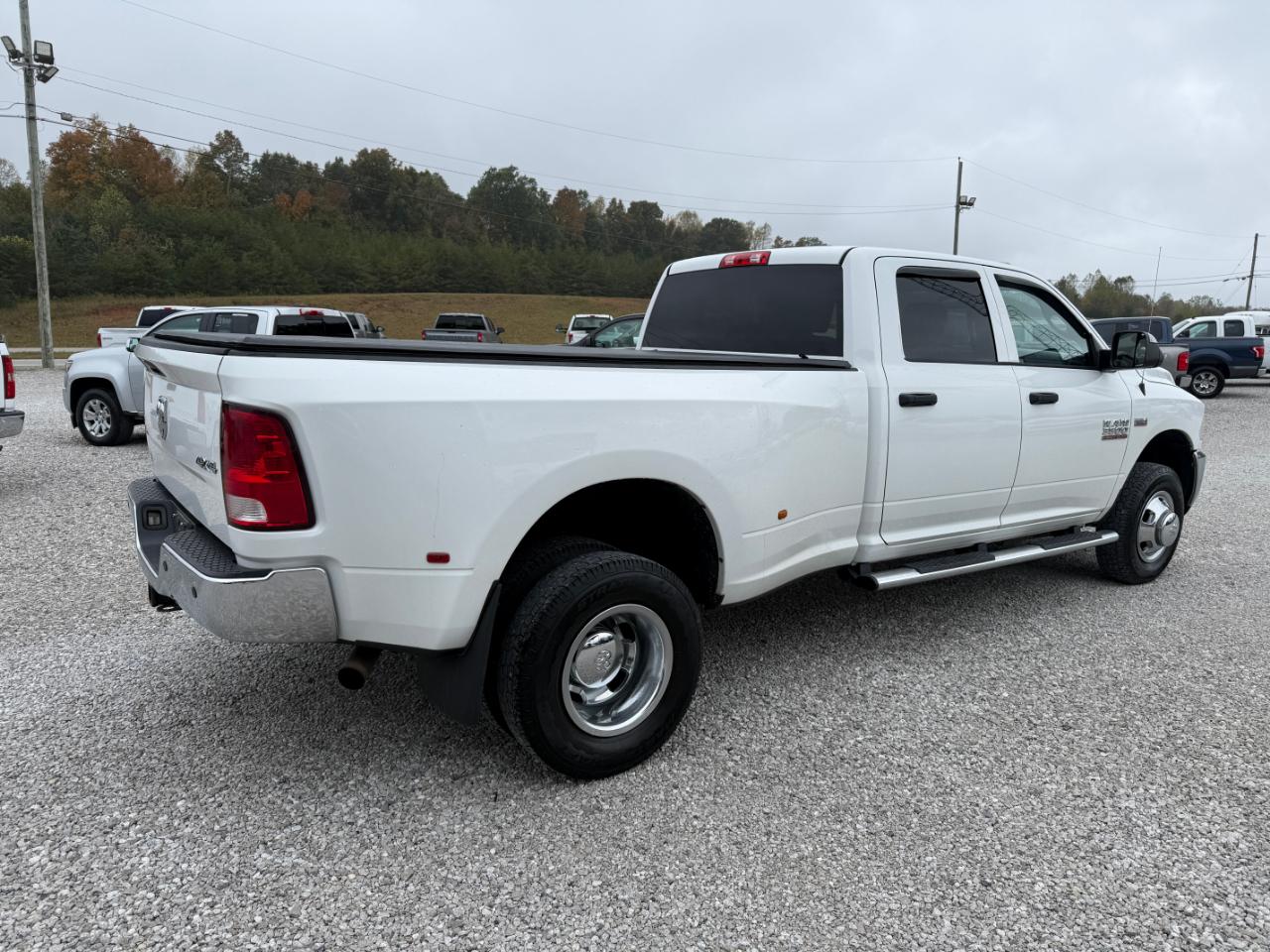RAM 3500 Tradesman Crew Cab 4WD DRW 2015