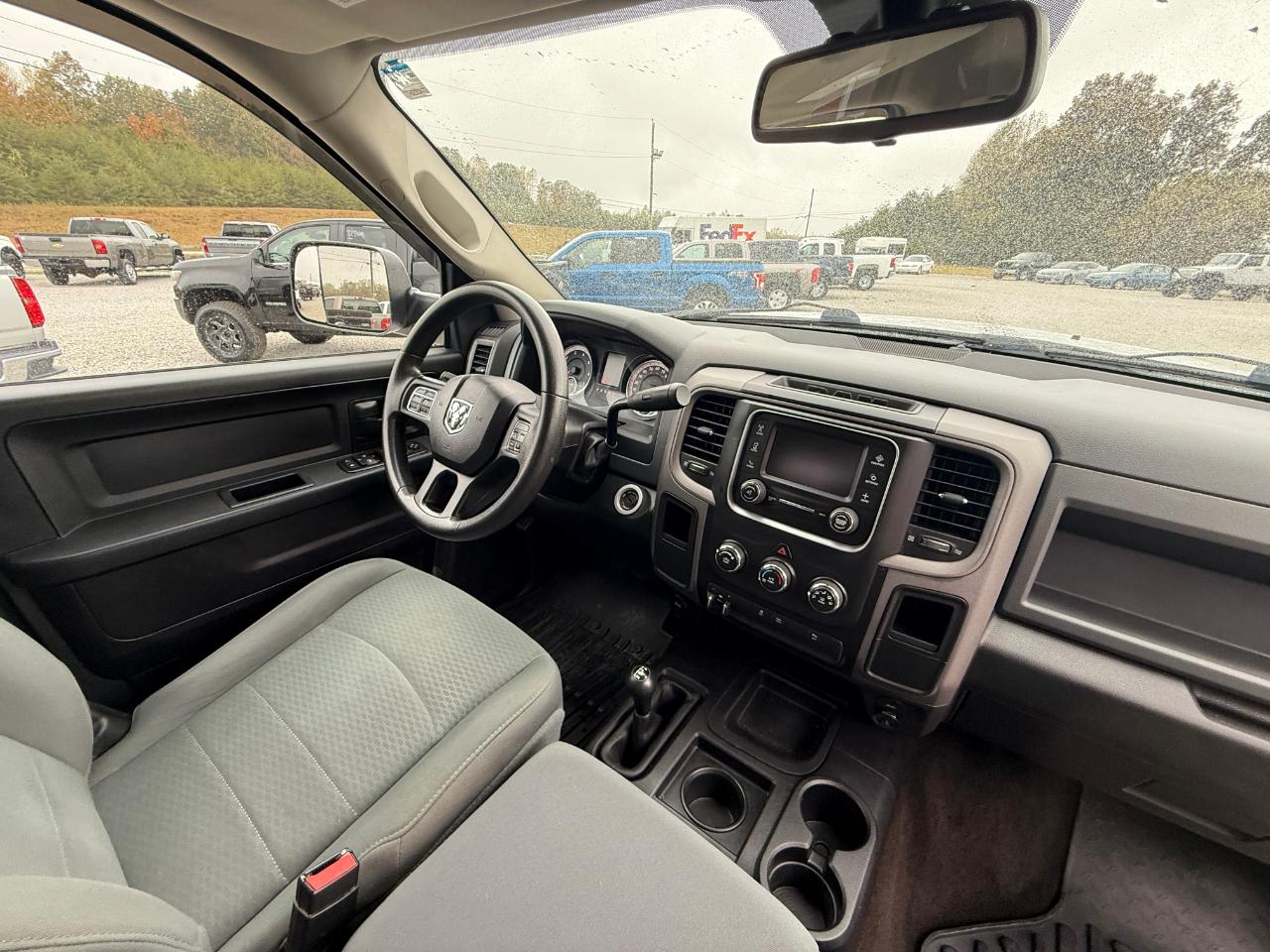 RAM 3500 Tradesman Crew Cab 4WD DRW 2015
