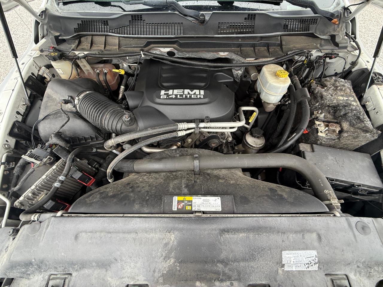 RAM 3500 Tradesman Crew Cab 4WD DRW 2015