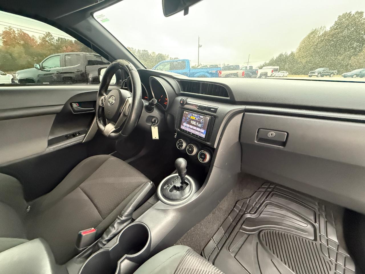 Scion tC  2011