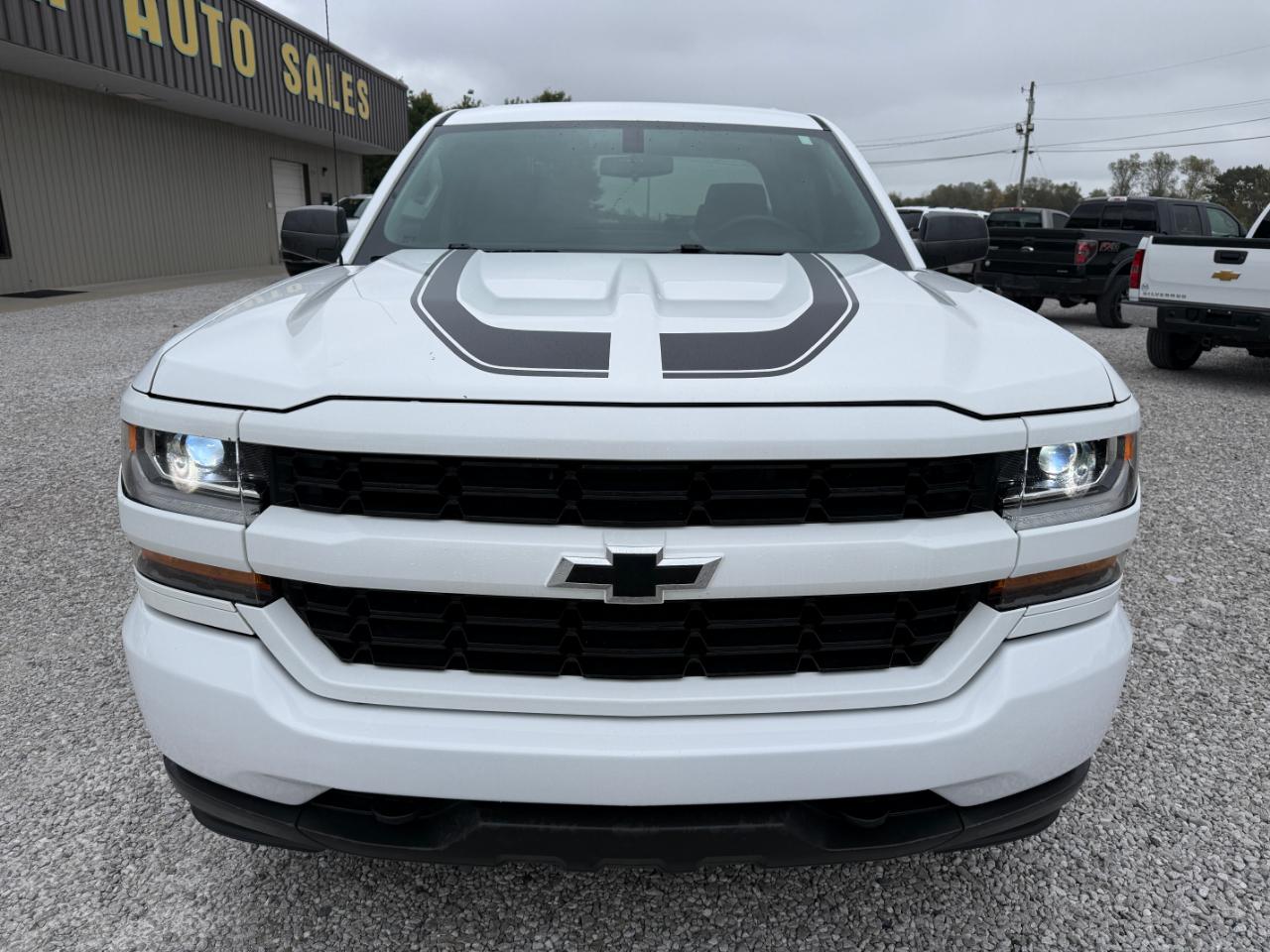 Chevrolet Silverado 1500 Custom Double Cab 4WD 2017
