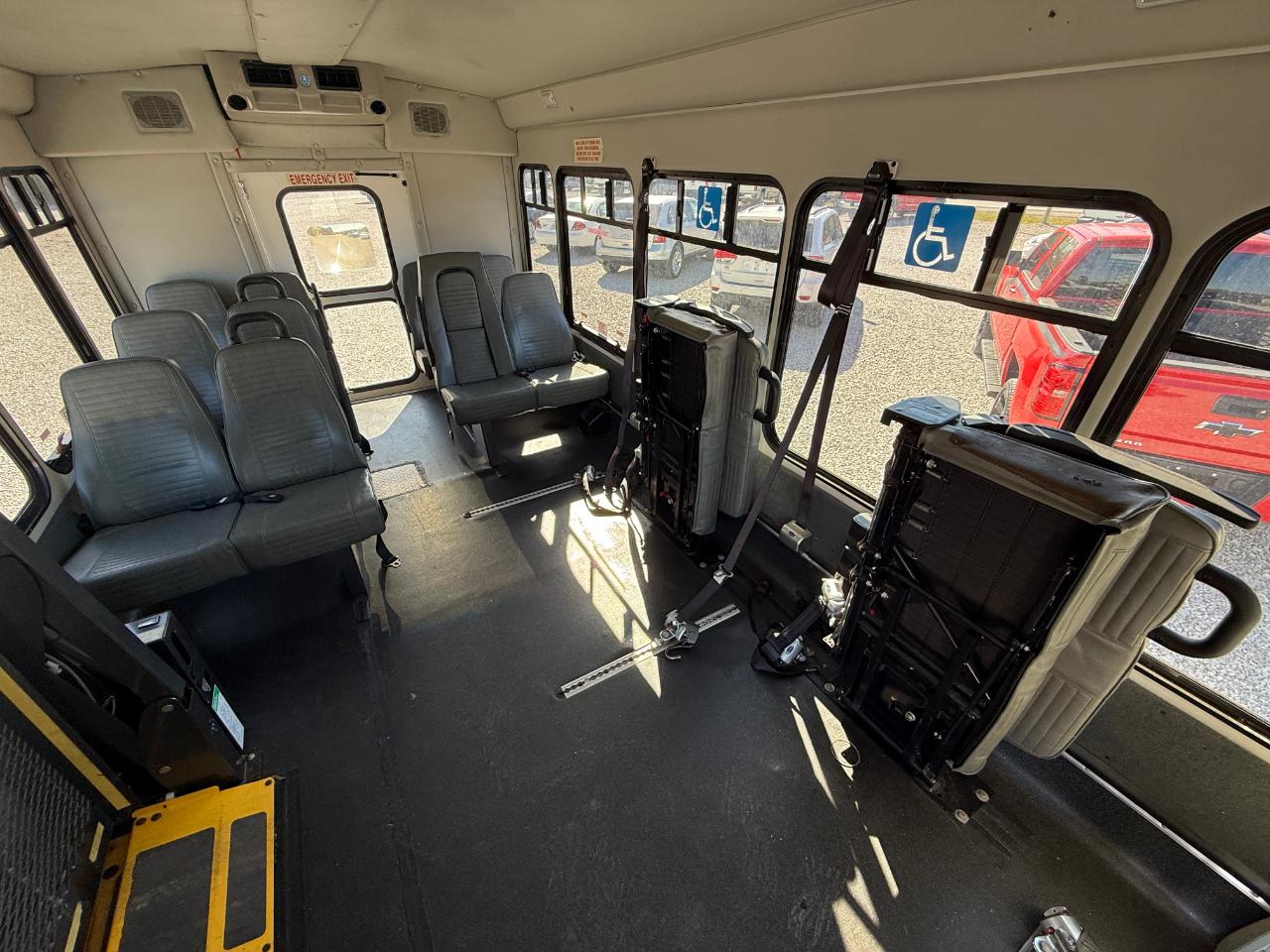 Ford Econoline E350 2016