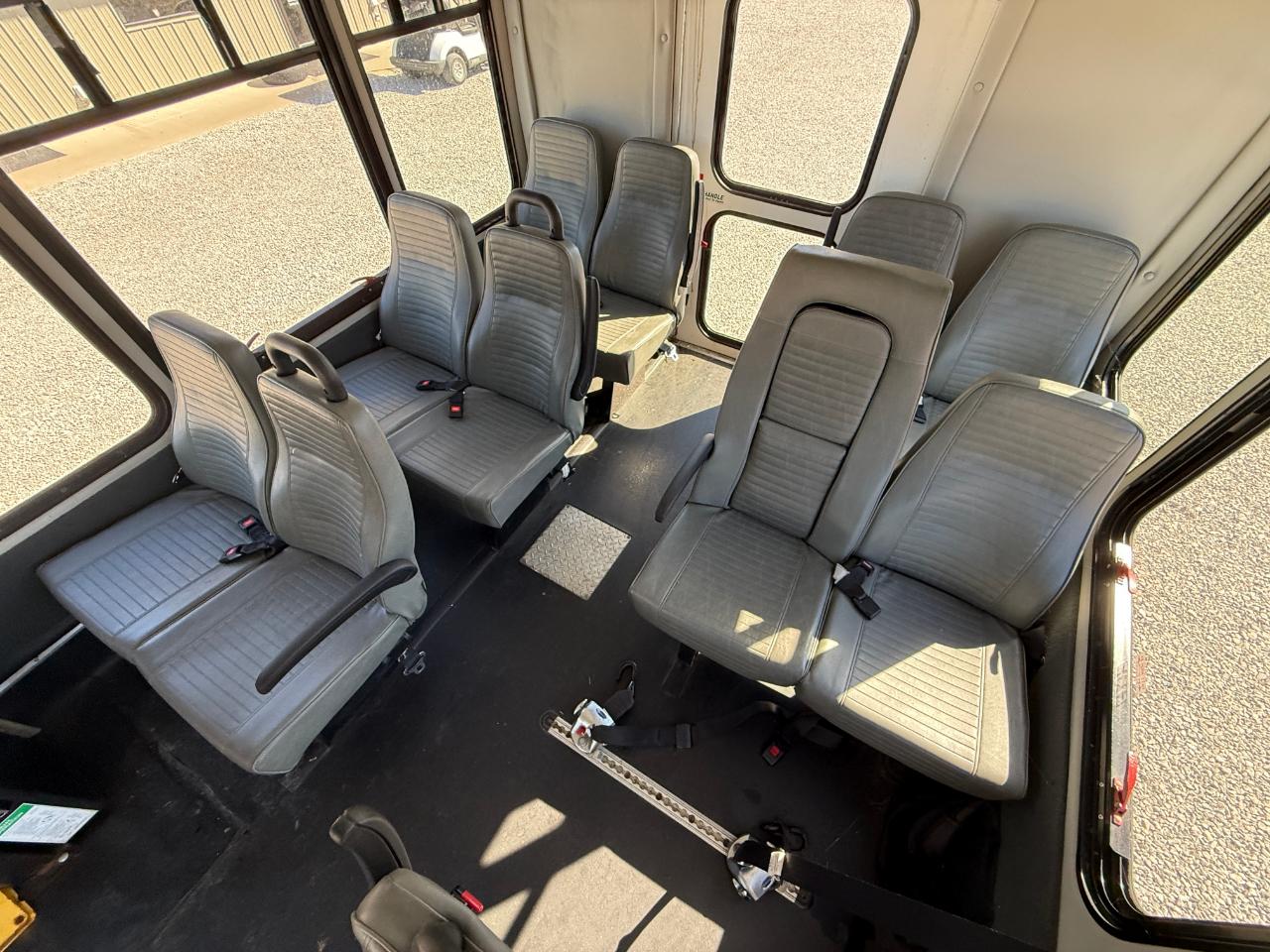 Ford Econoline E350 2016