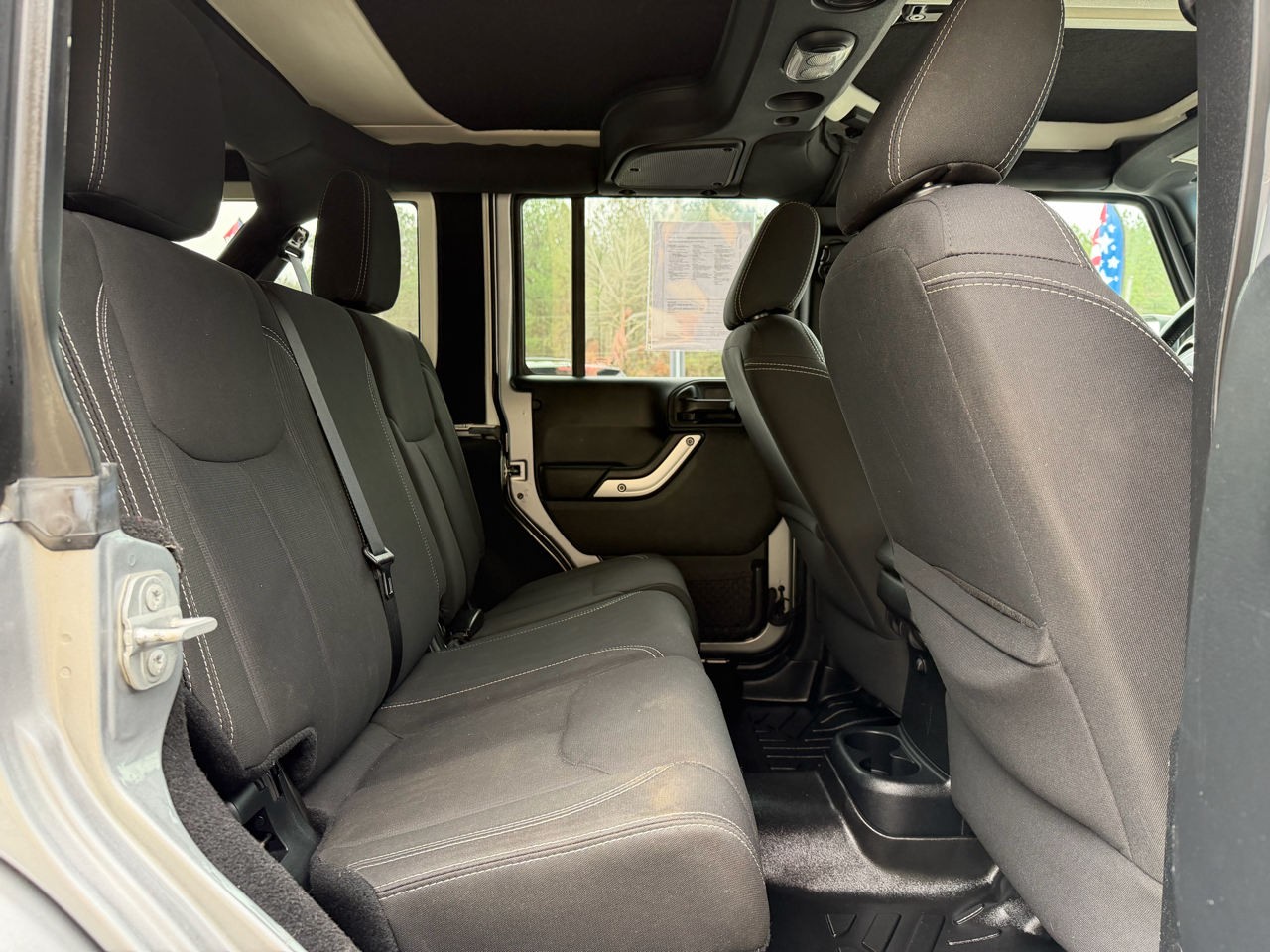 Jeep Wrangler Unlimited Sahara 2016