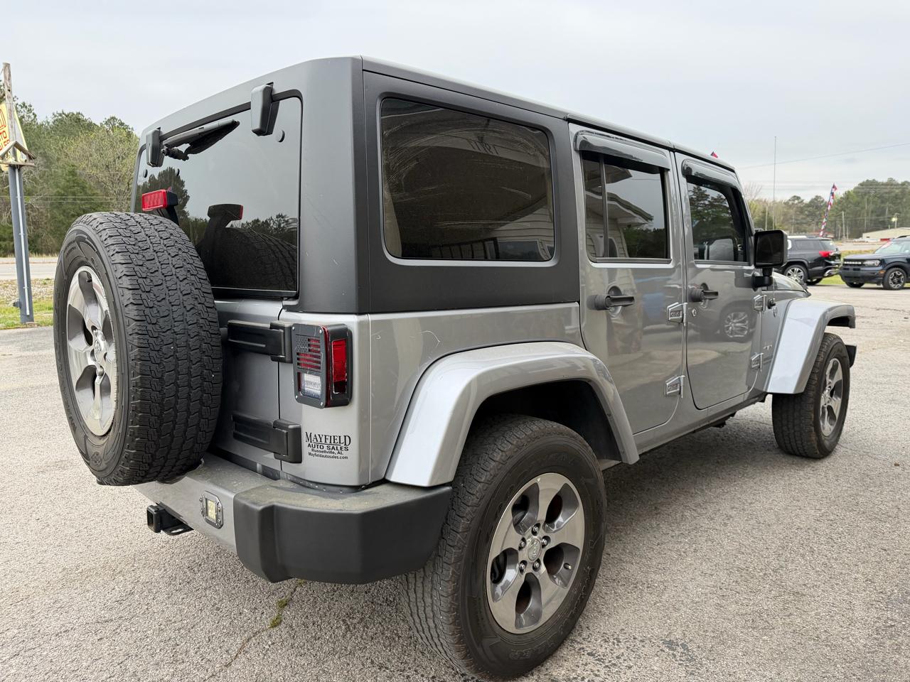 Jeep Wrangler Unlimited Sahara 2017