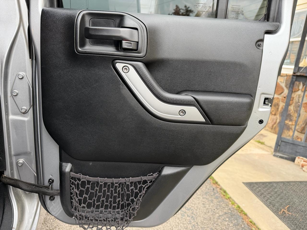 Jeep Wrangler Unlimited Sahara 2017