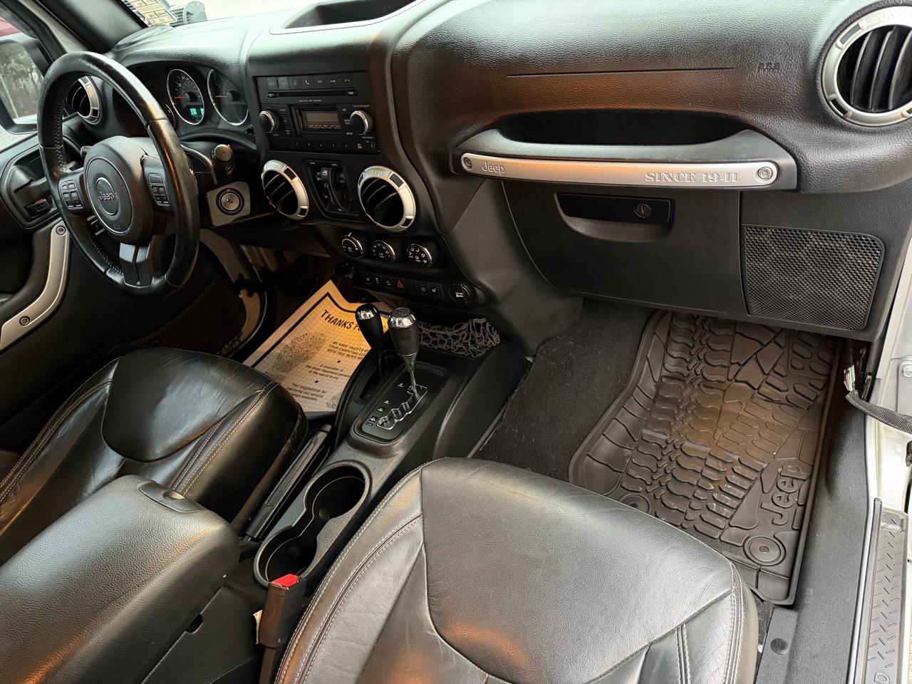 Jeep Wrangler Unlimited Sahara 2017