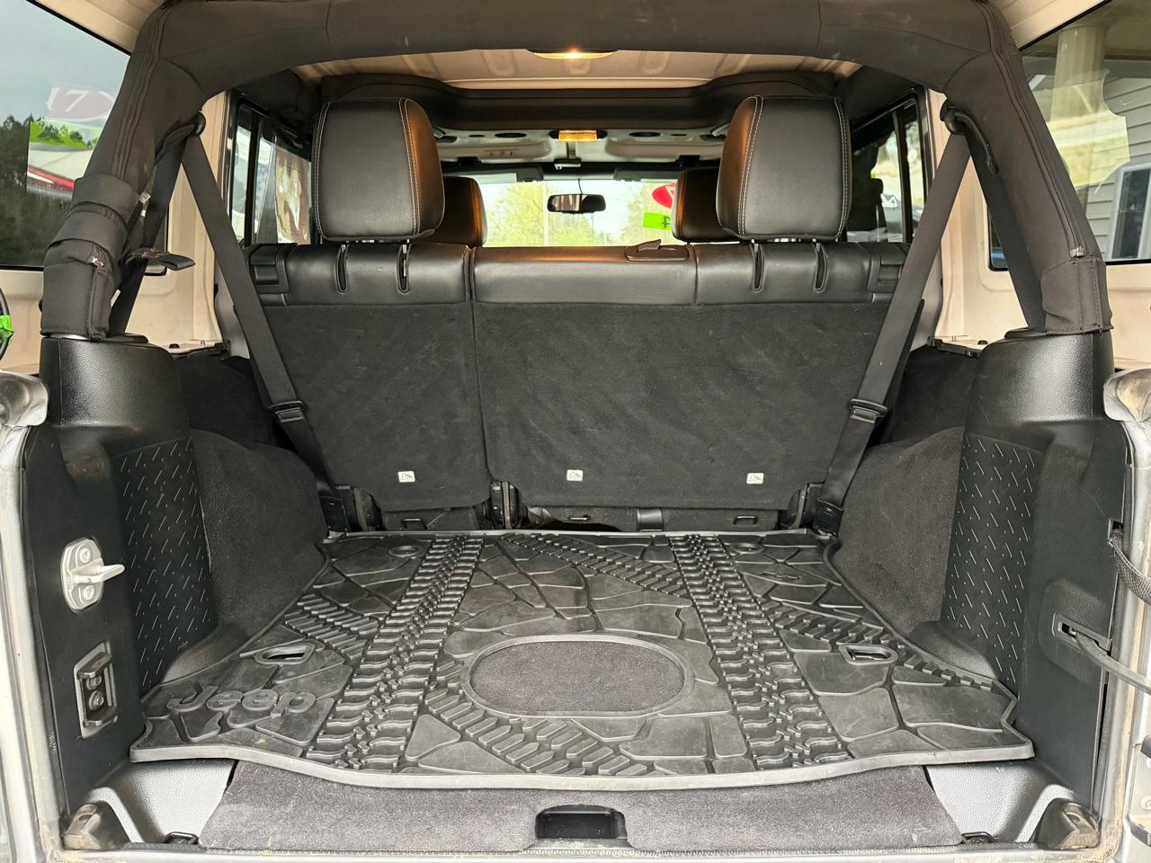 Jeep Wrangler Unlimited Sahara 2017