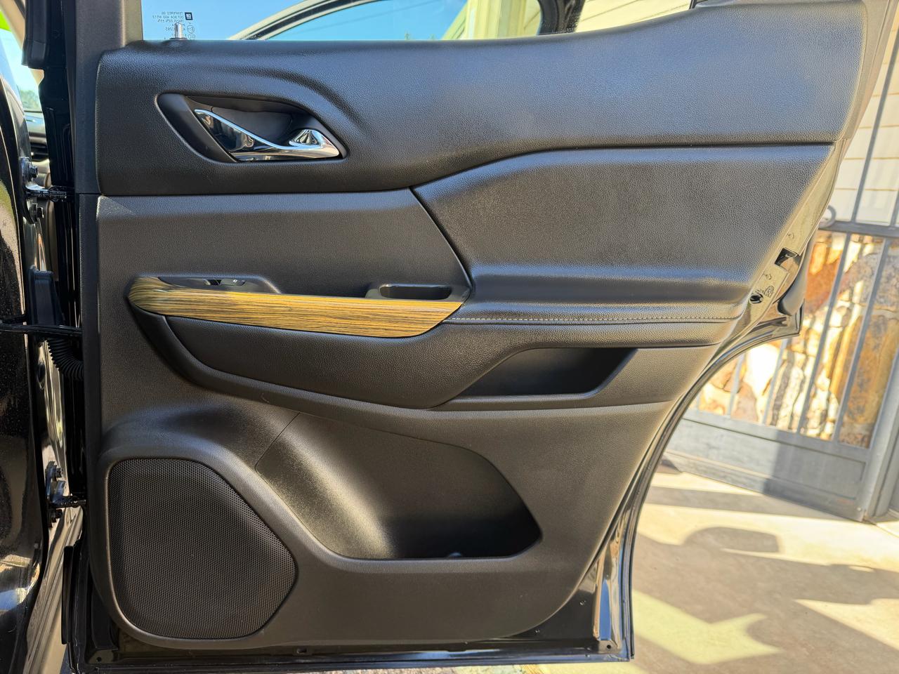 GMC Acadia Denali 2019