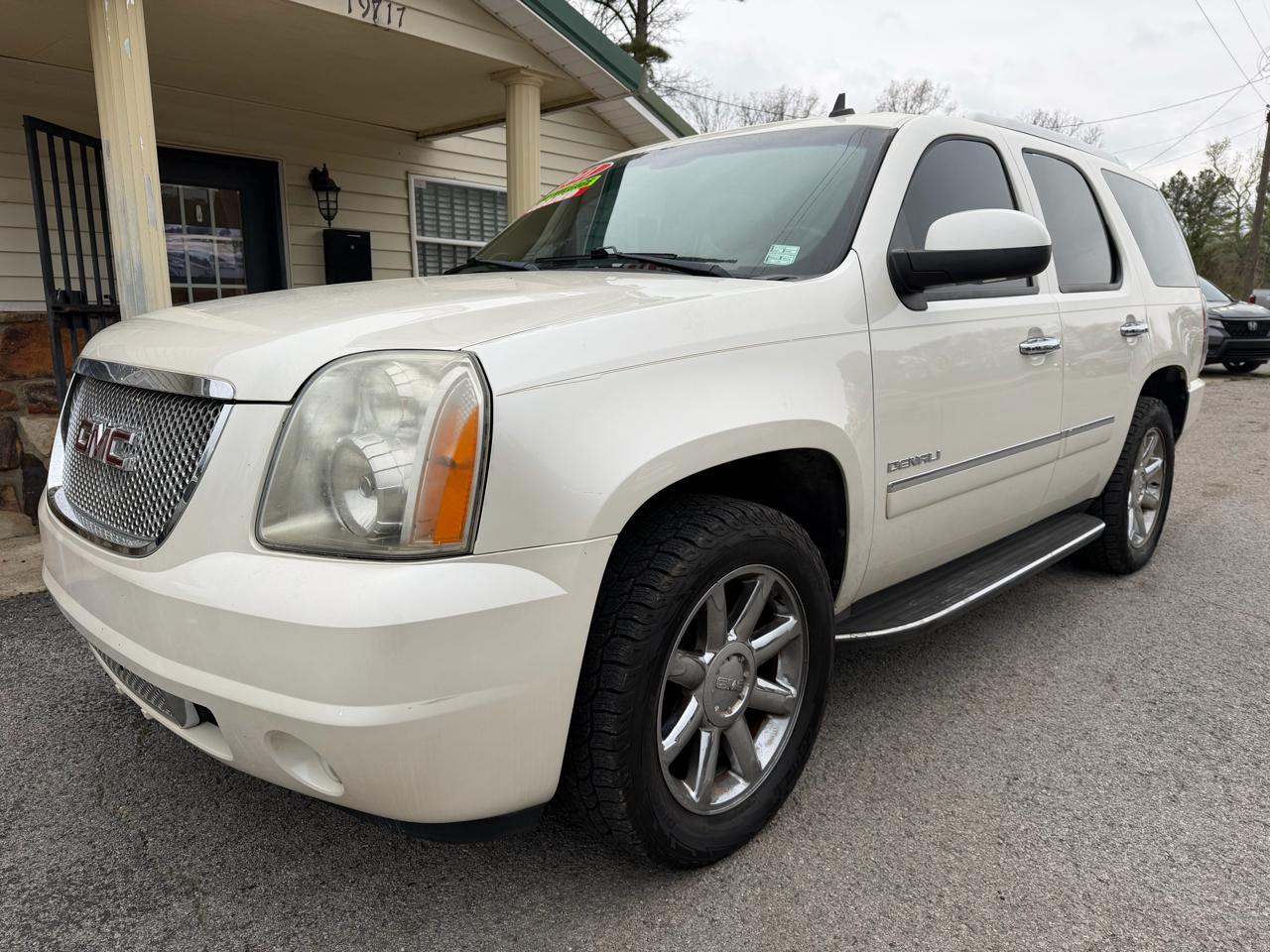 GMC Yukon Denali 2WD 2011