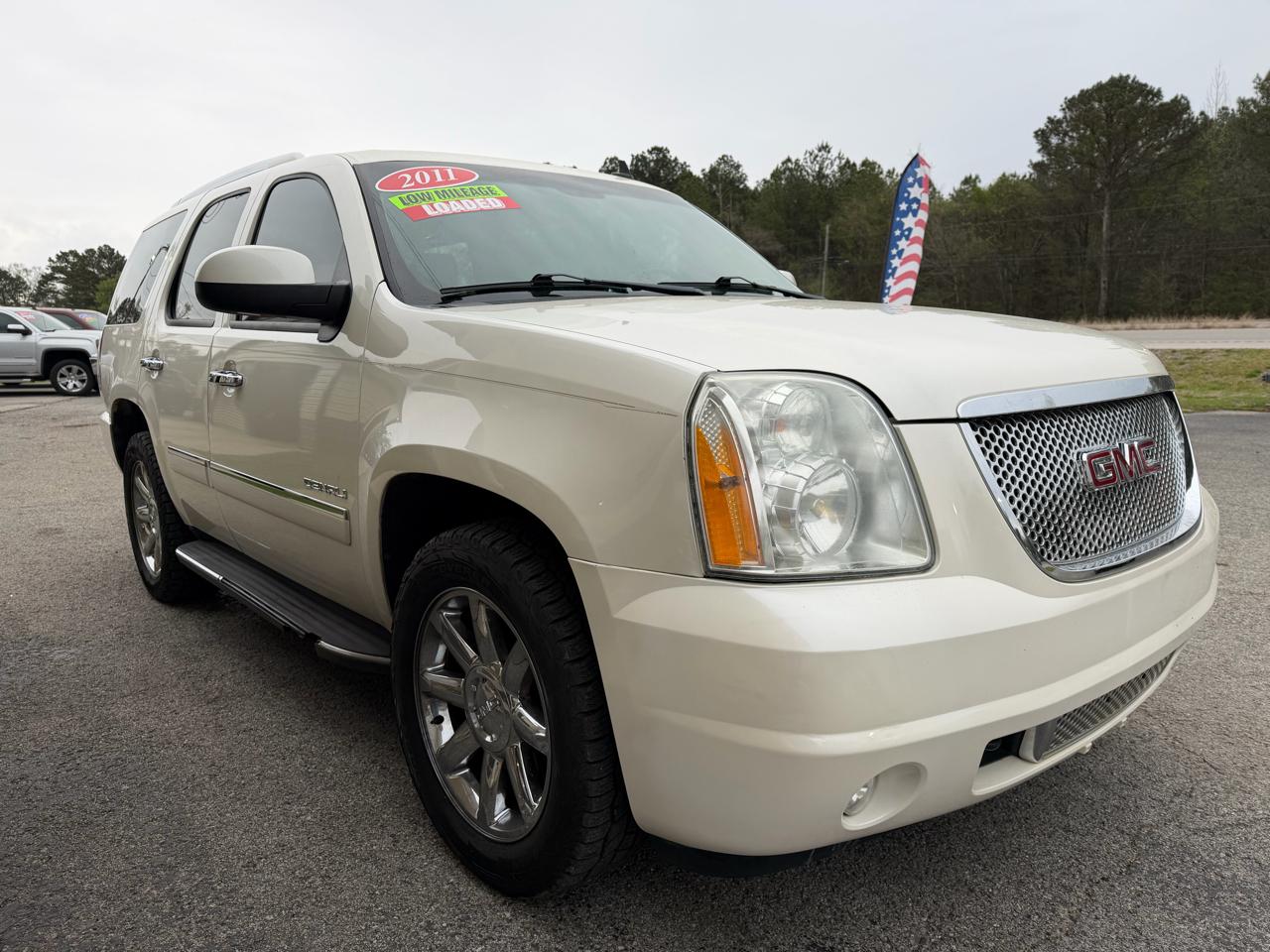 GMC Yukon Denali 2WD 2011