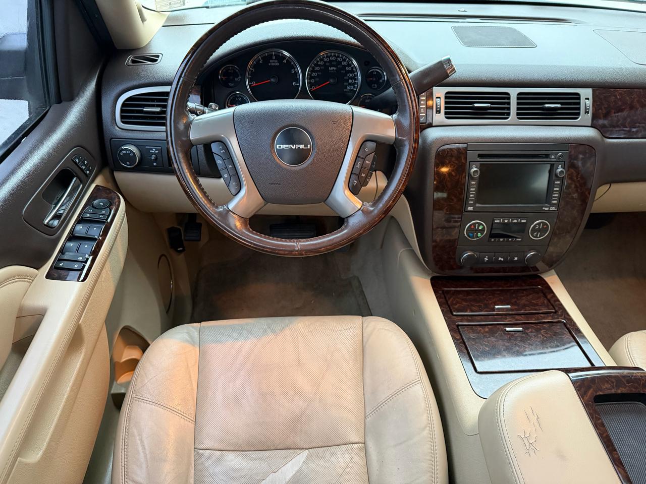 GMC Yukon Denali 2WD 2011