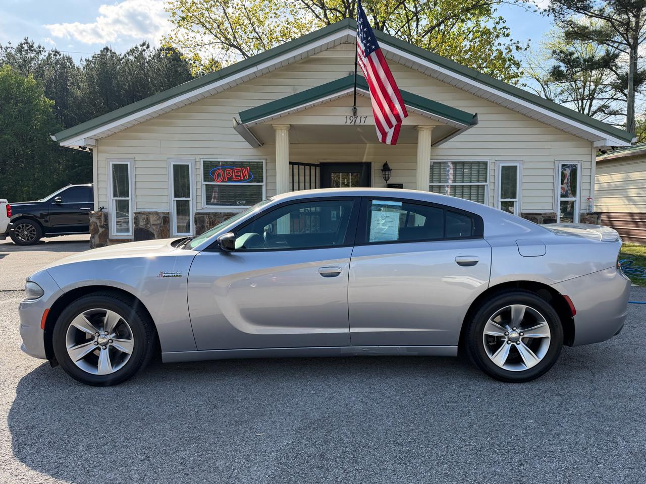 Dodge Charger SE 2016