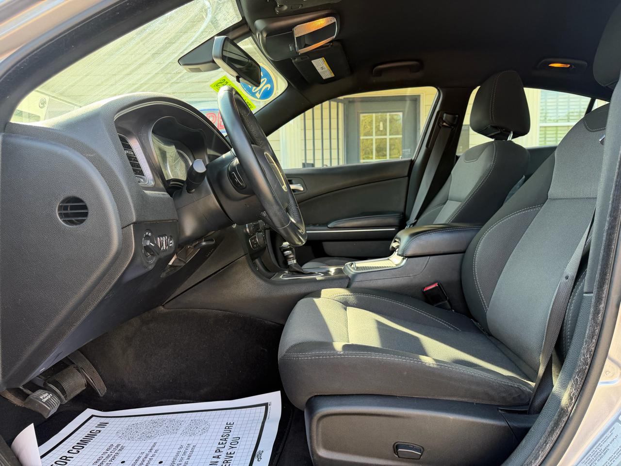 Dodge Charger SE 2016