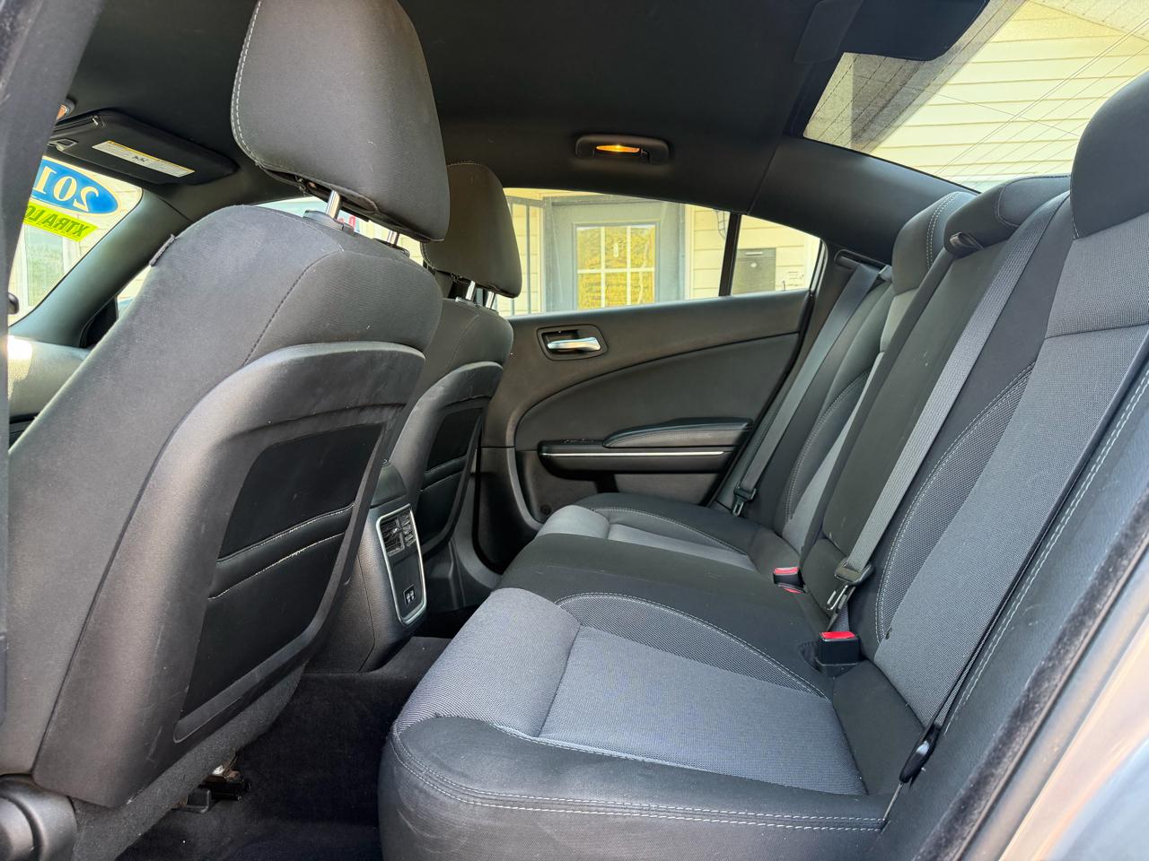 Dodge Charger SE 2016