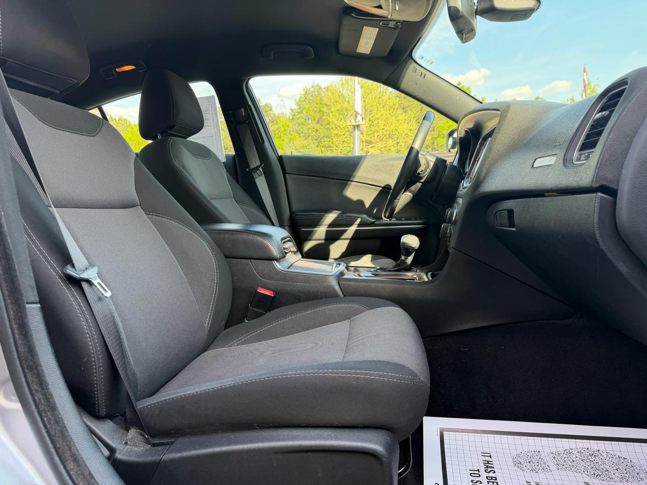 Dodge Charger SE 2016