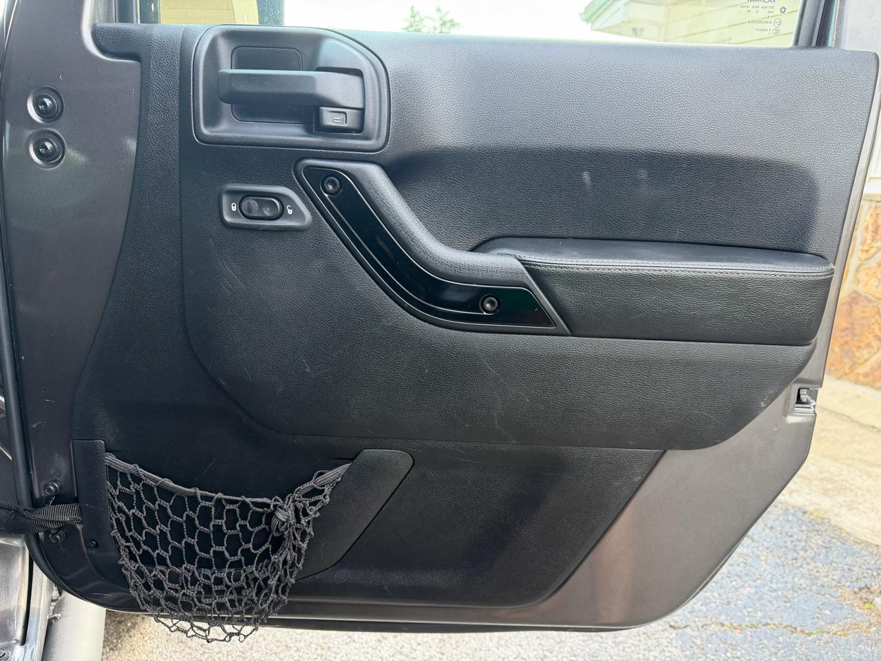 Jeep Wrangler Sahara 2016