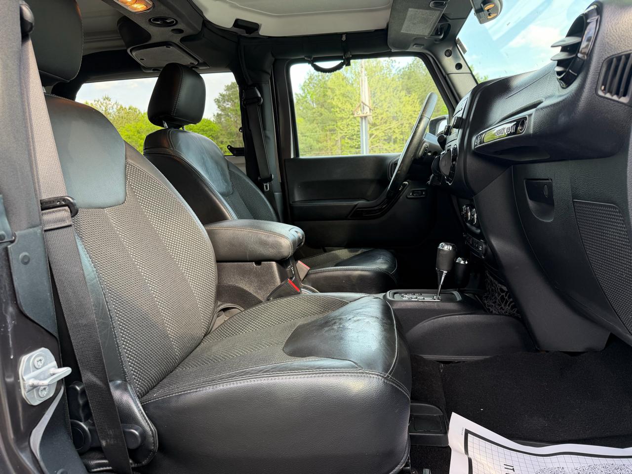 Jeep Wrangler Sahara 2016