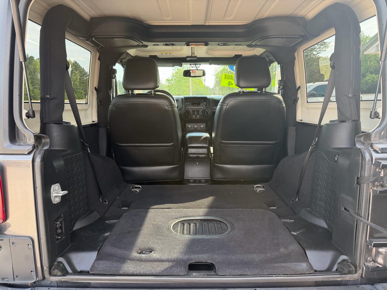 Jeep Wrangler Sahara 2016