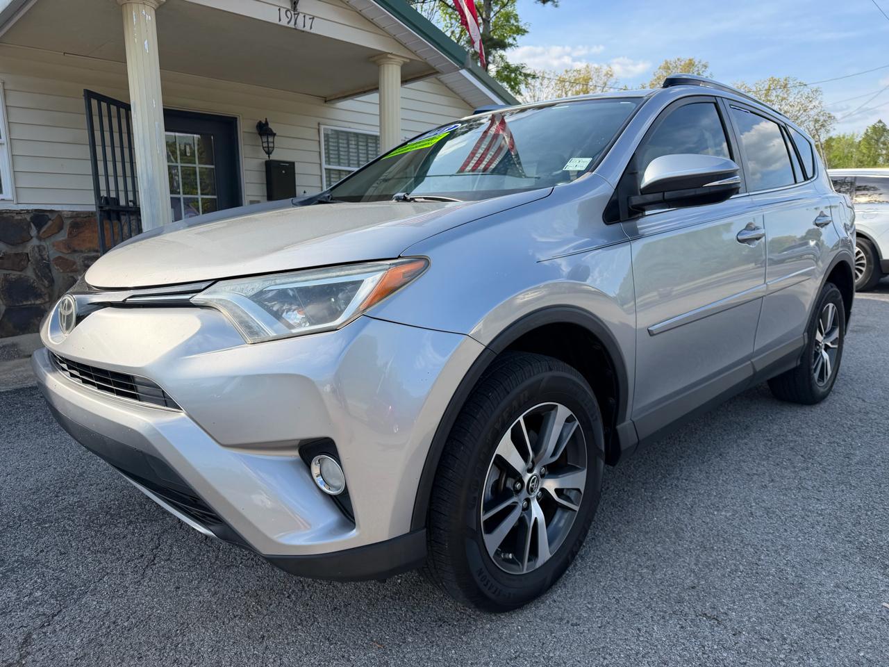 Toyota RAV4 XLE 2018