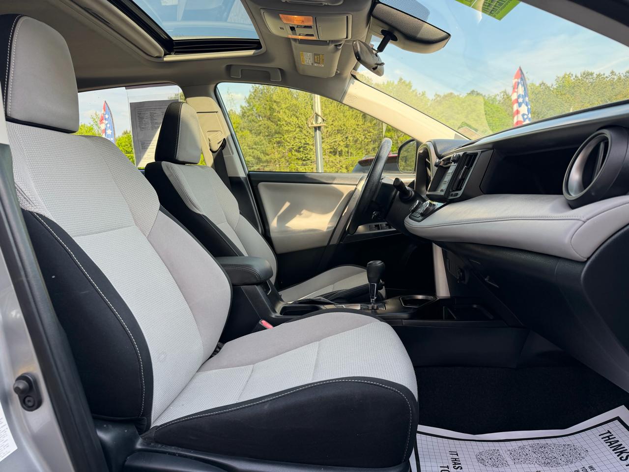 Toyota RAV4 XLE 2018