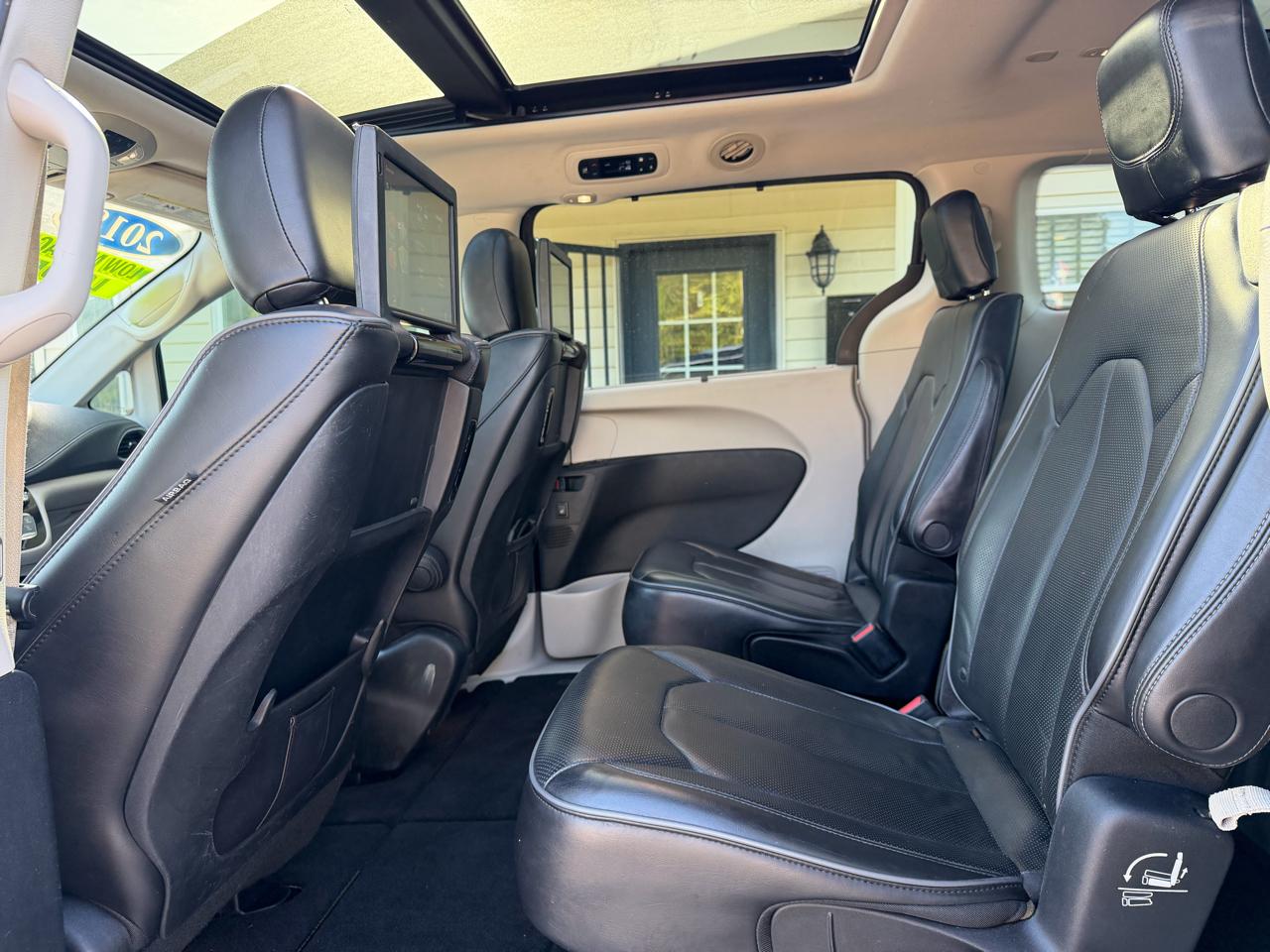 Chrysler Pacifica Limited 2018