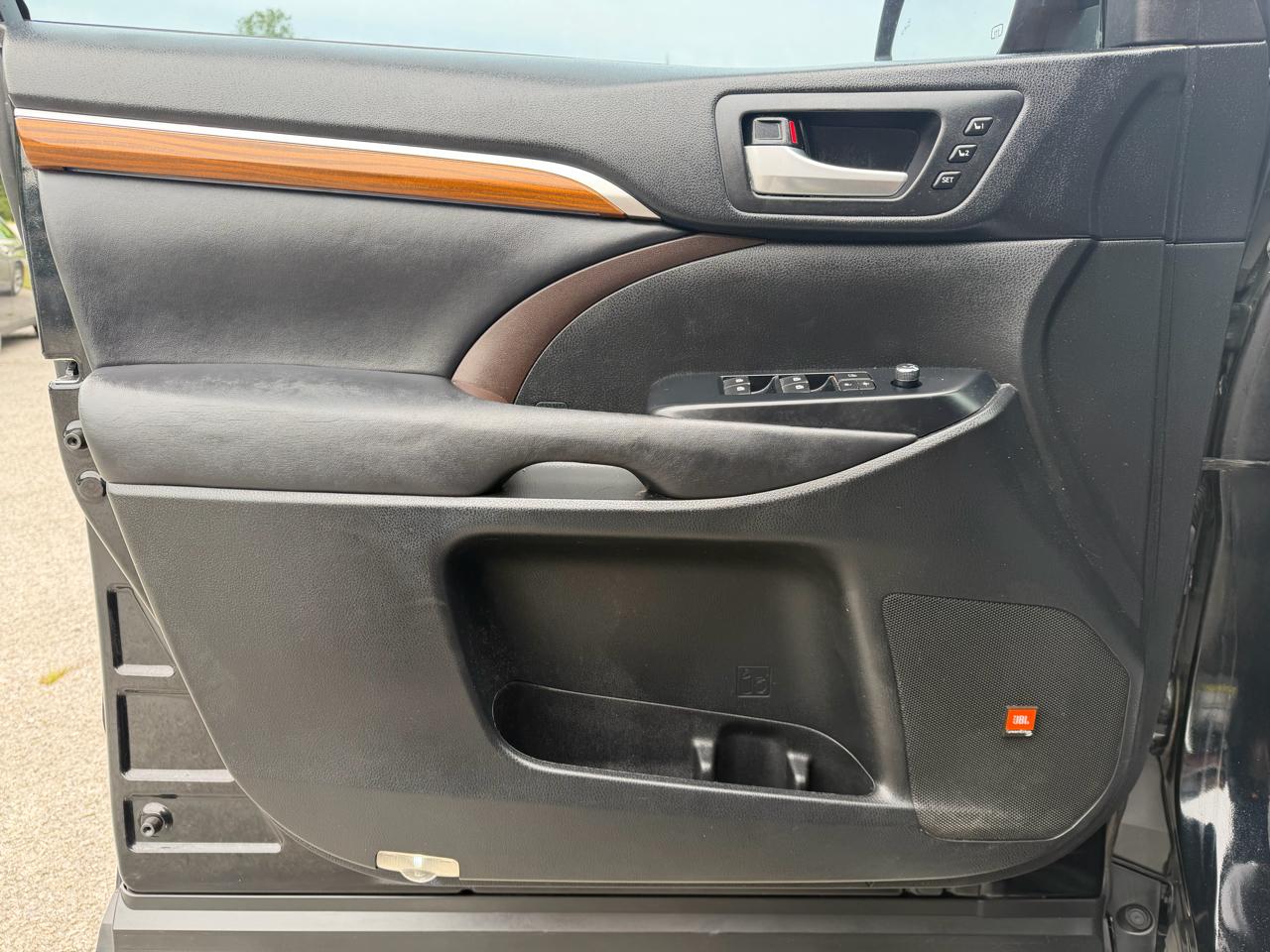Toyota Highlander Limited 2017