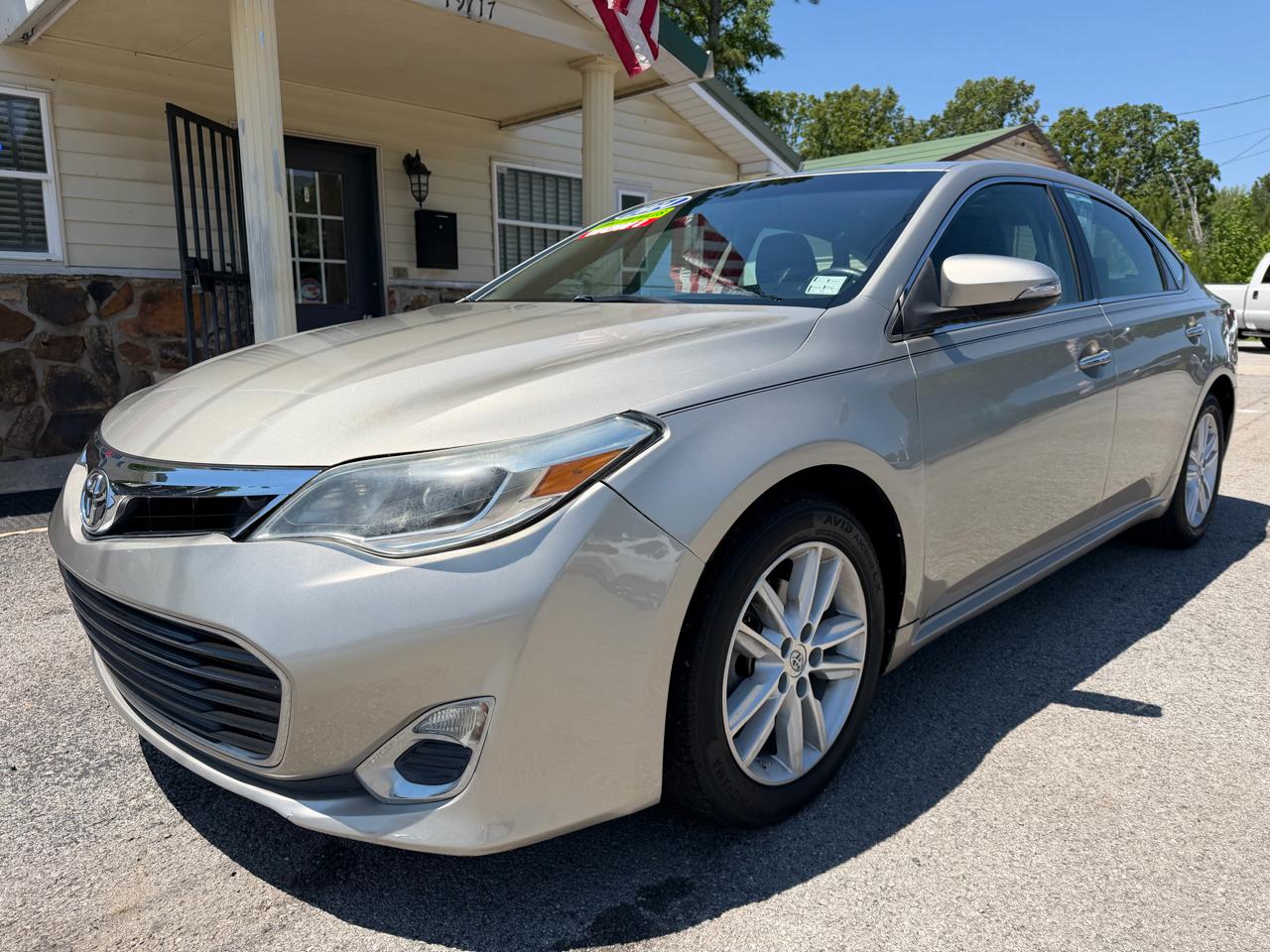 Toyota Avalon XLE 2014