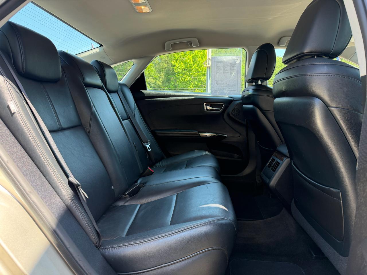 Toyota Avalon XLE 2014