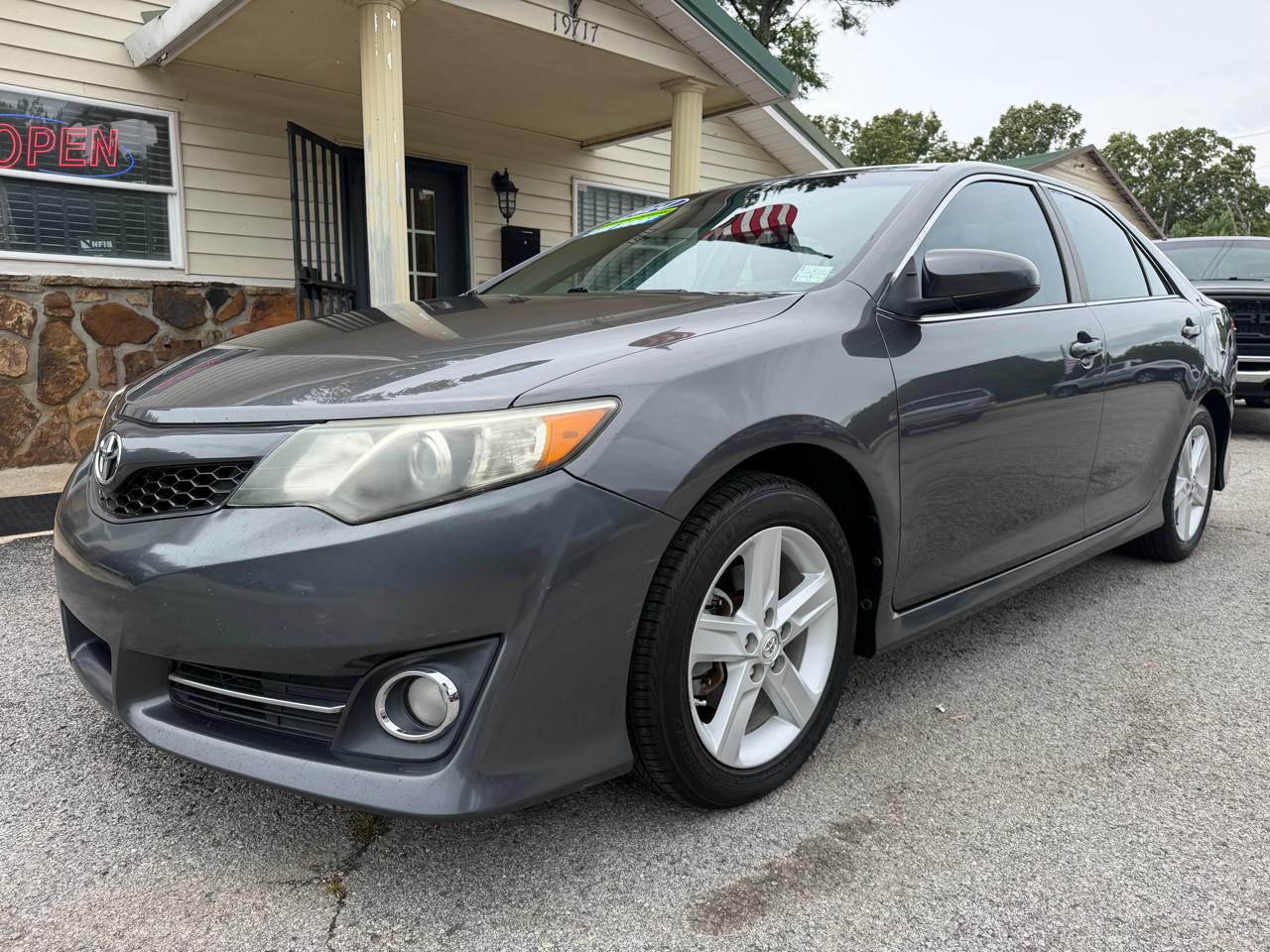 Toyota Camry  2014