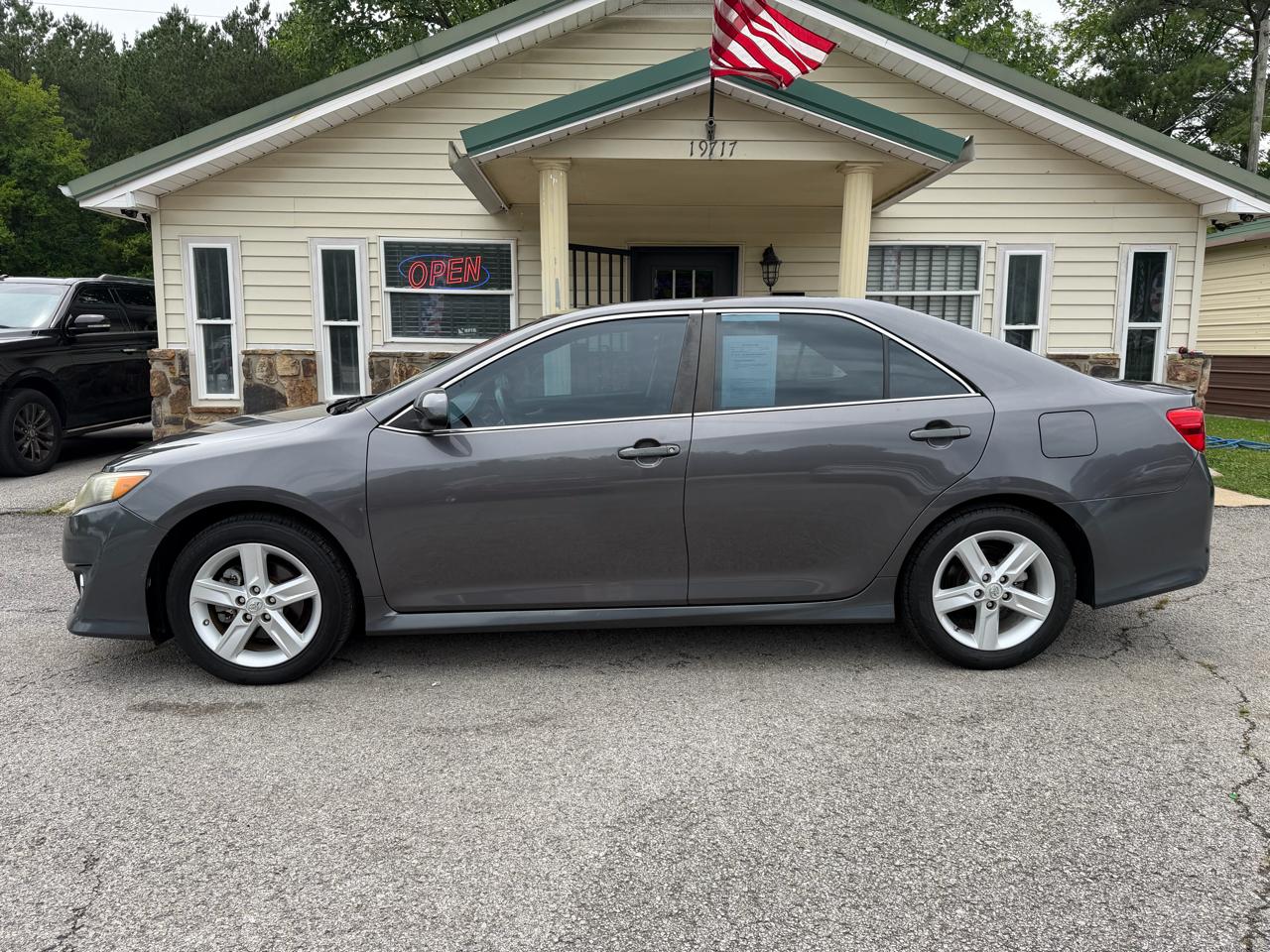 Toyota Camry  2014