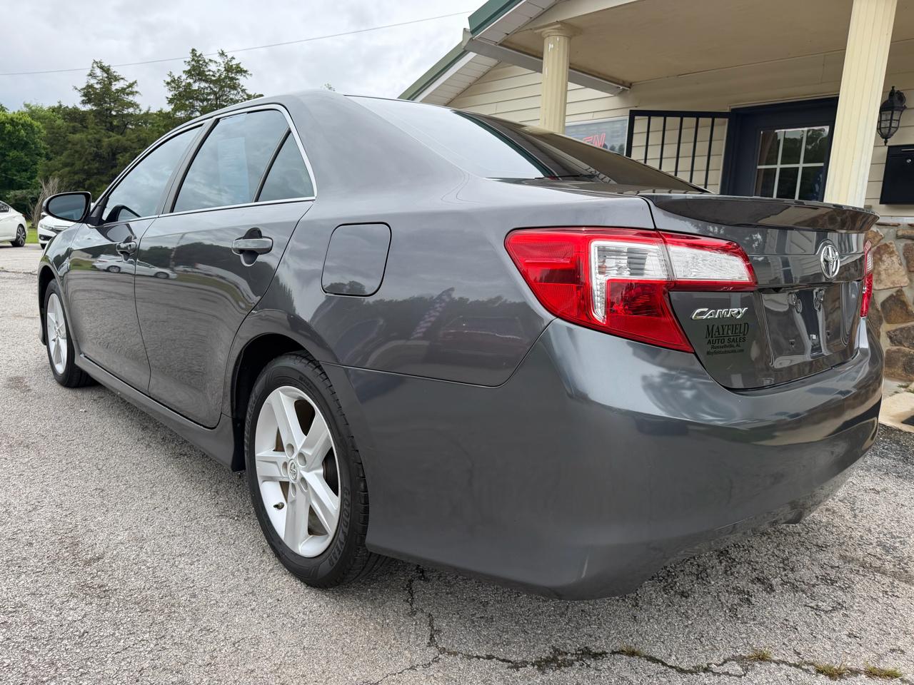 Toyota Camry  2014