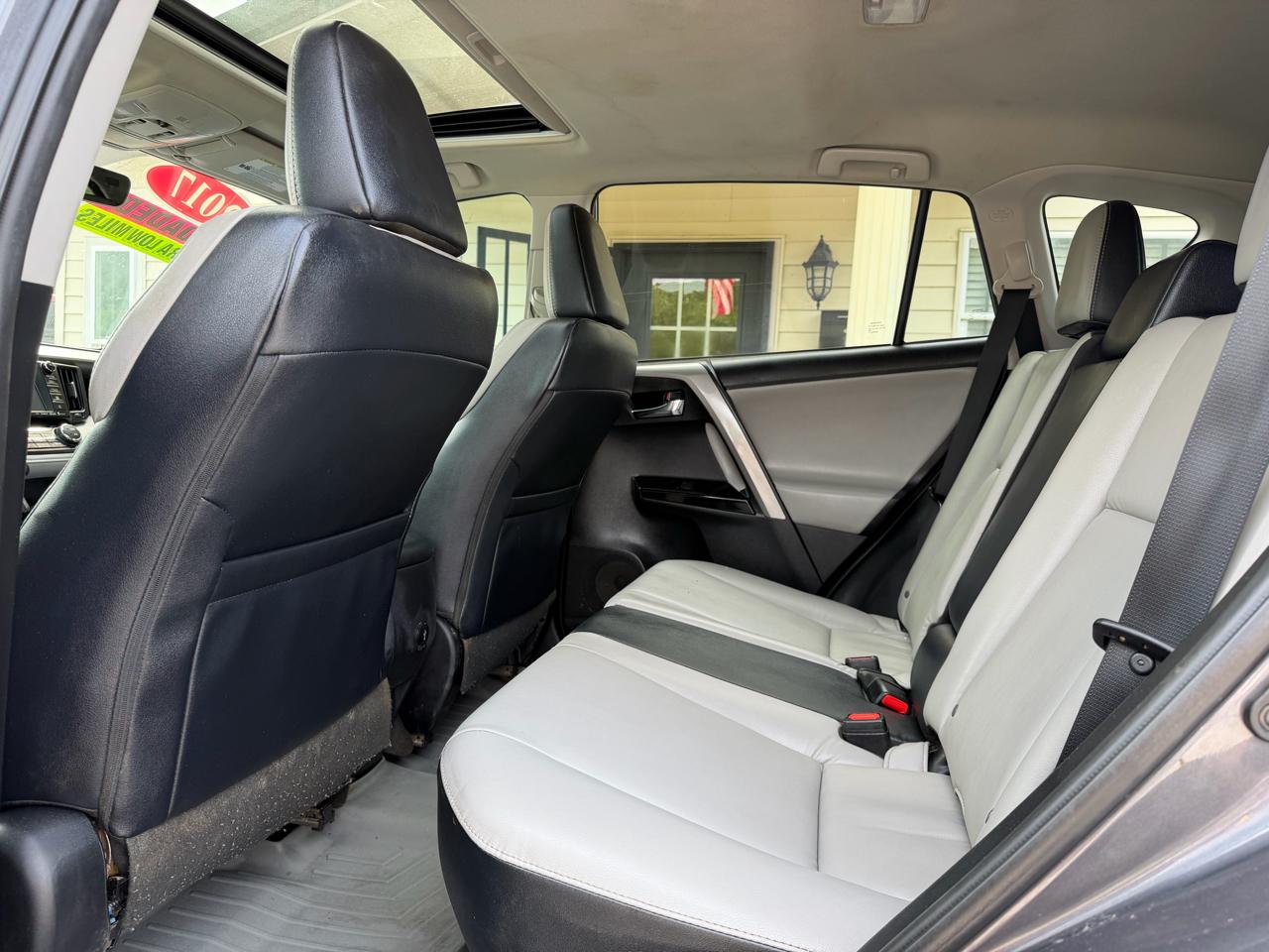 Toyota RAV4 Limited 2017