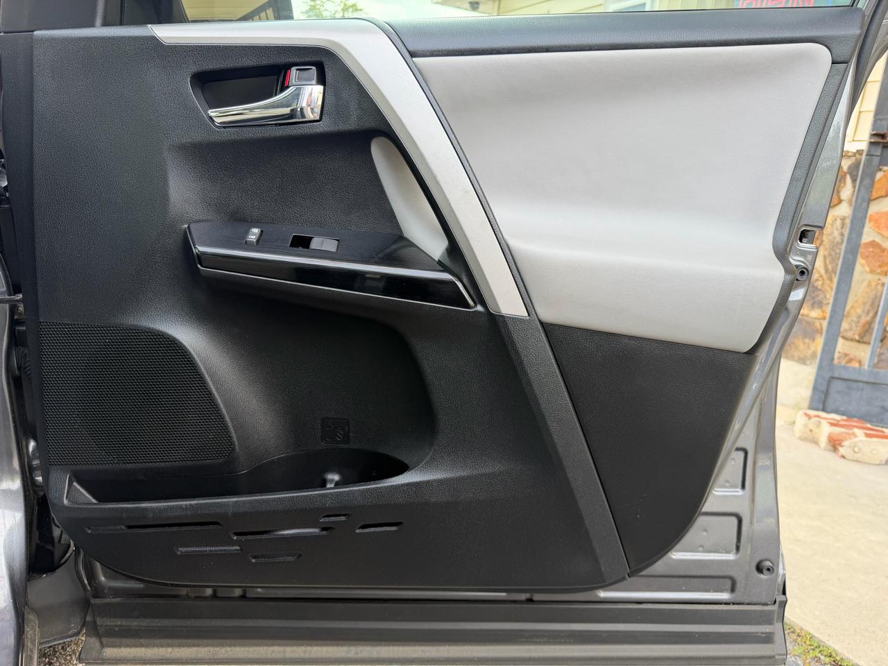 Toyota RAV4 Limited 2017