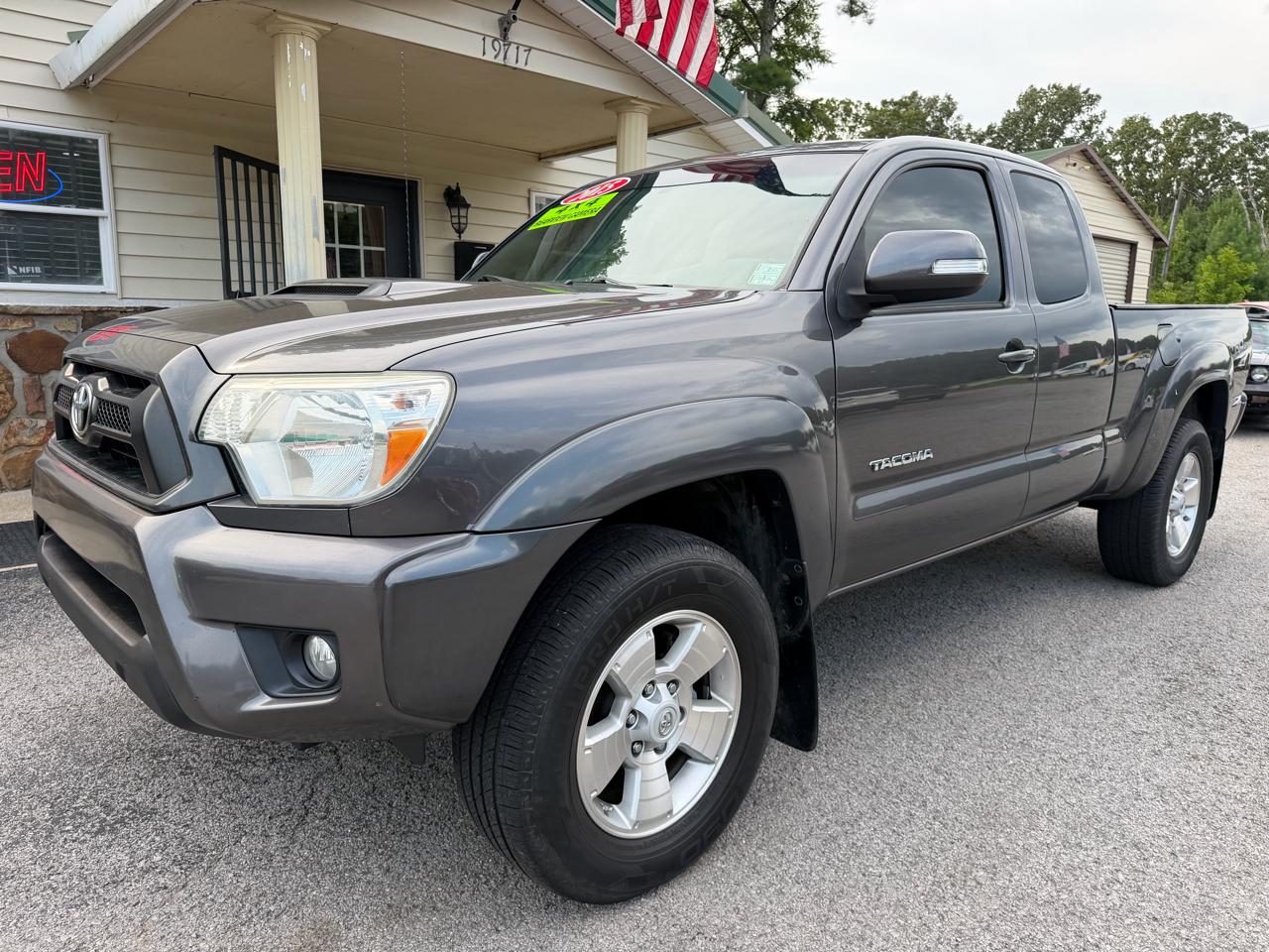 Toyota Tacoma  2015