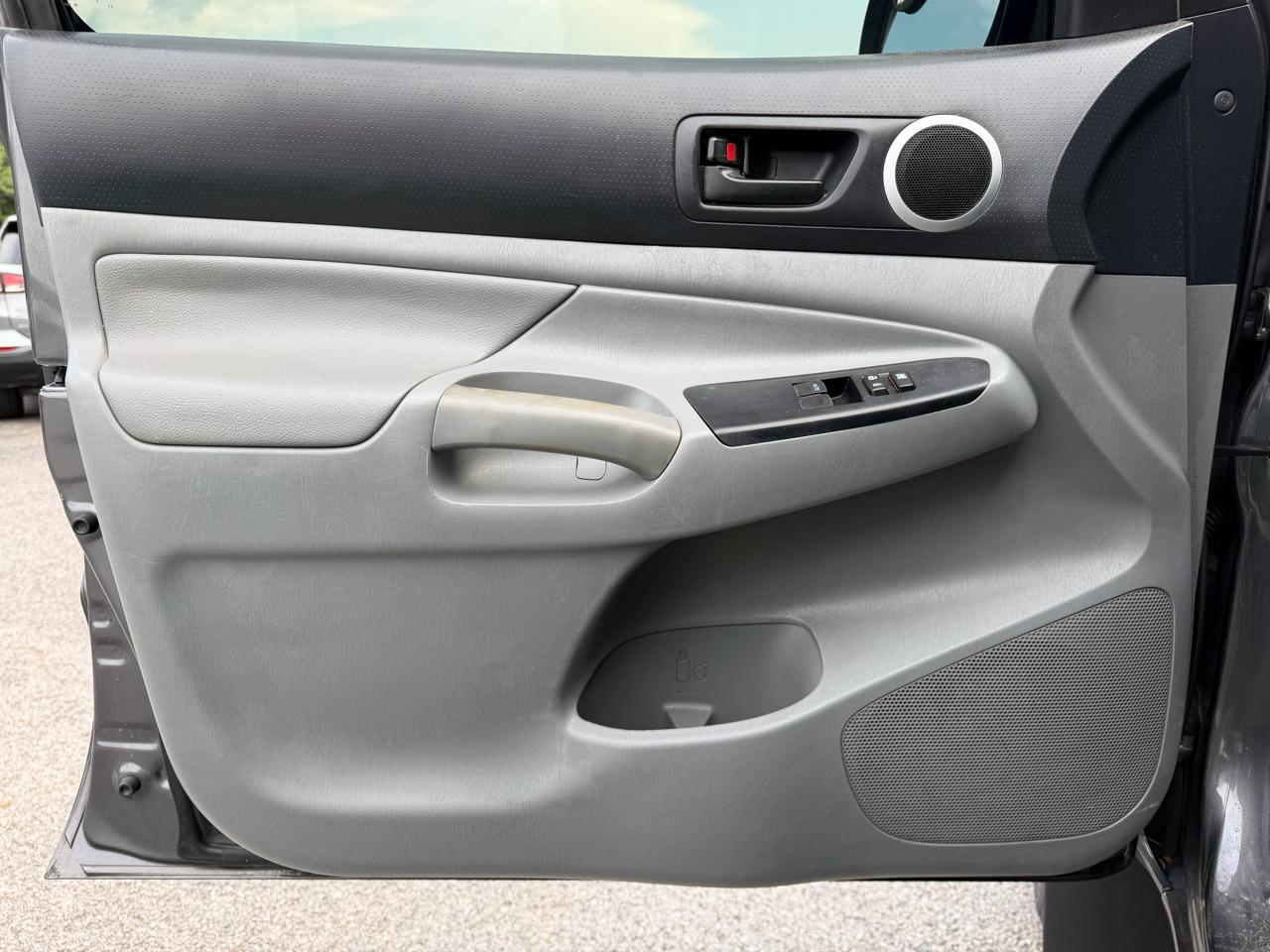 Toyota Tacoma  2015