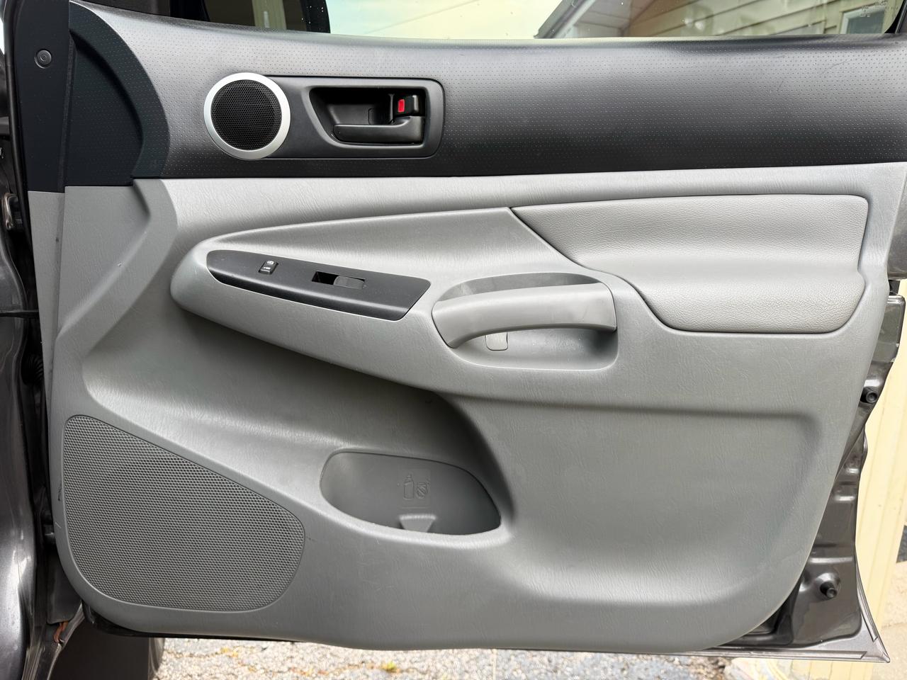Toyota Tacoma  2015