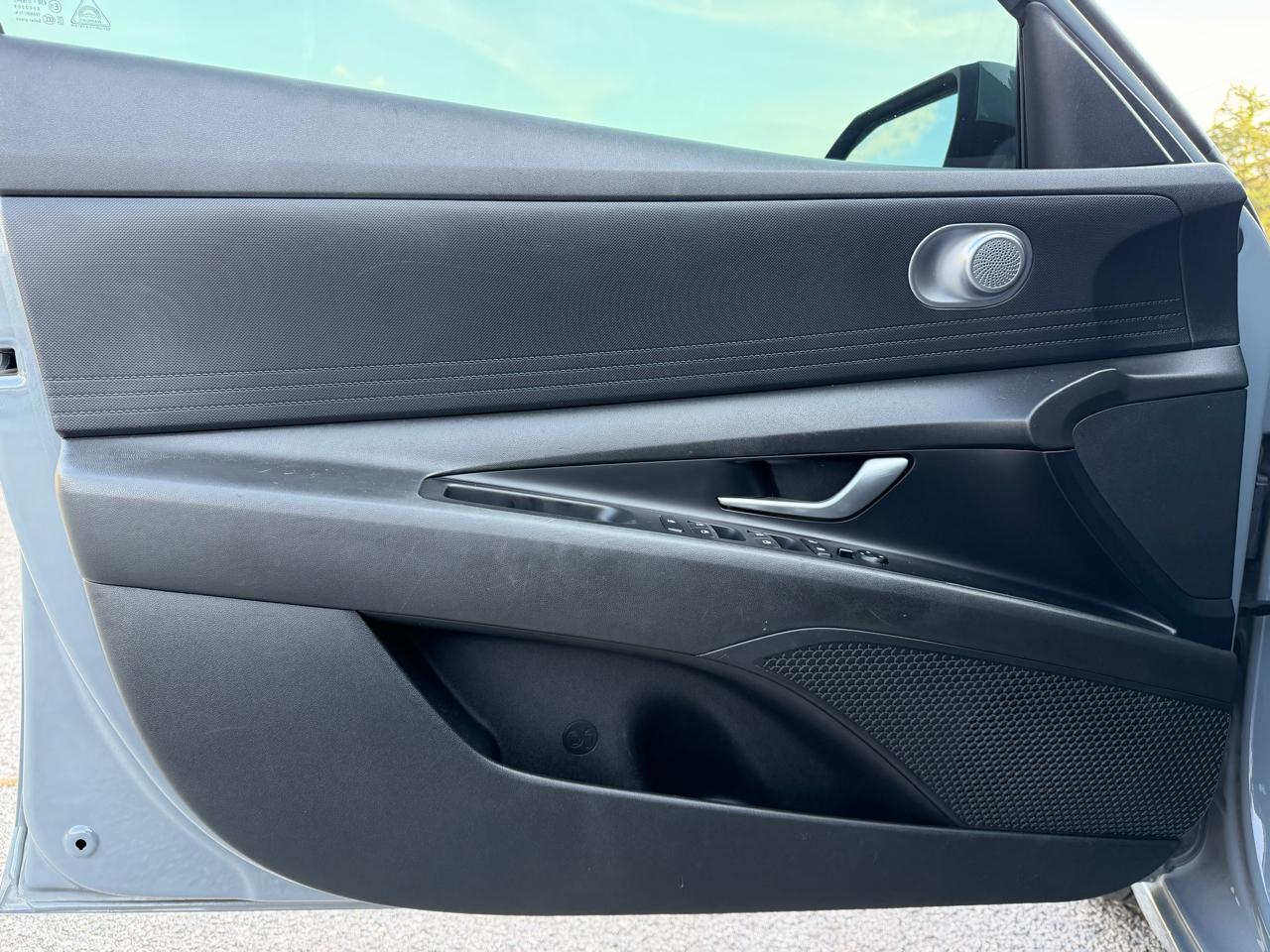 Hyundai Elantra SEL 2022