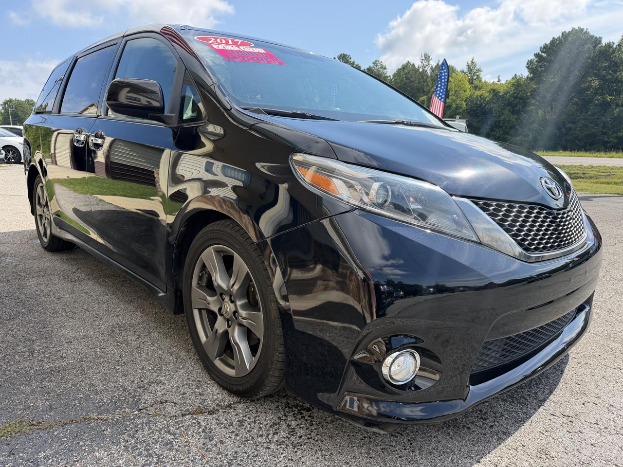 Toyota Sienna SE 8-Passenger 2017