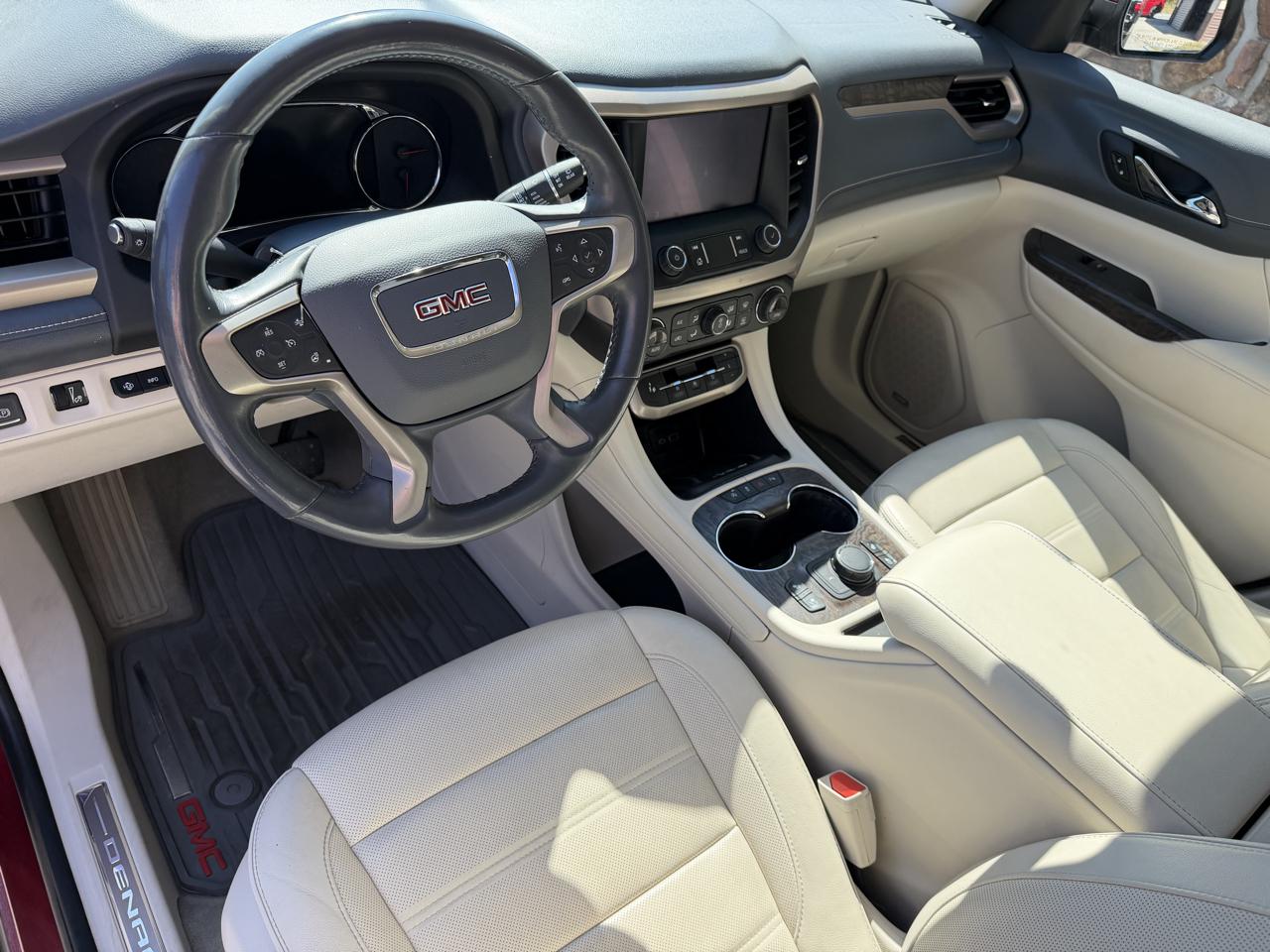 GMC Acadia Denali 2020