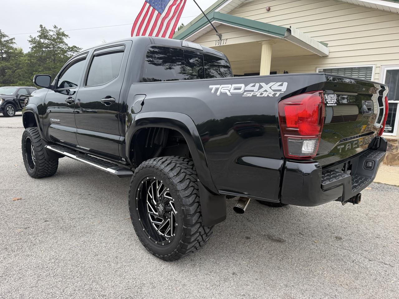 Toyota Tacoma  2019