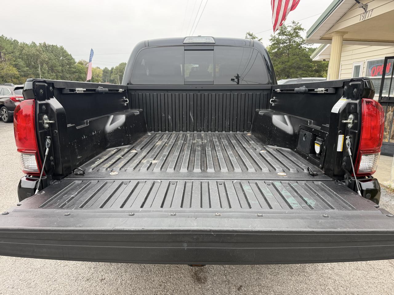 Toyota Tacoma  2019