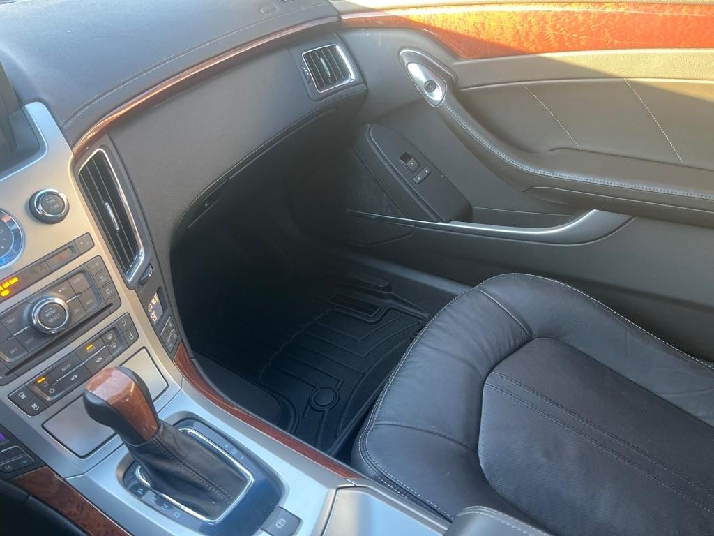 Cadillac CTS Premium AWD Coupe with Navigation 2011