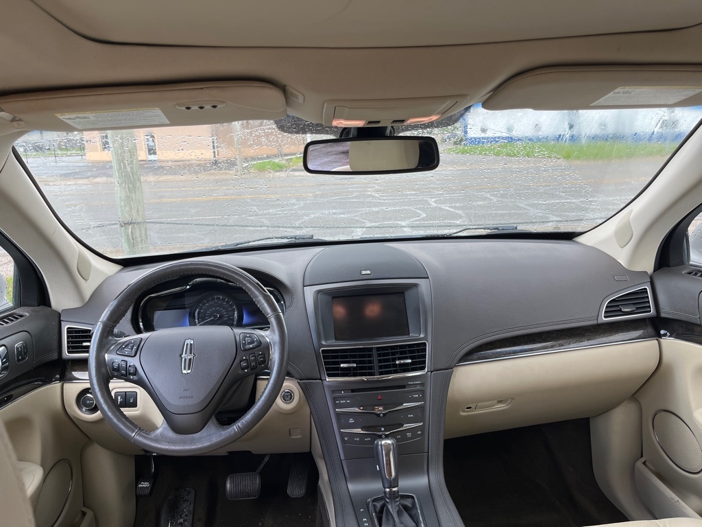 Lincoln MKT 3.5L with EcoBoost AWD 2014