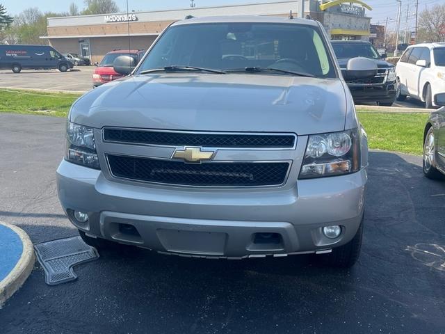 Silver 2007 Chevrolet Avalanche Pickup Truck Automatic