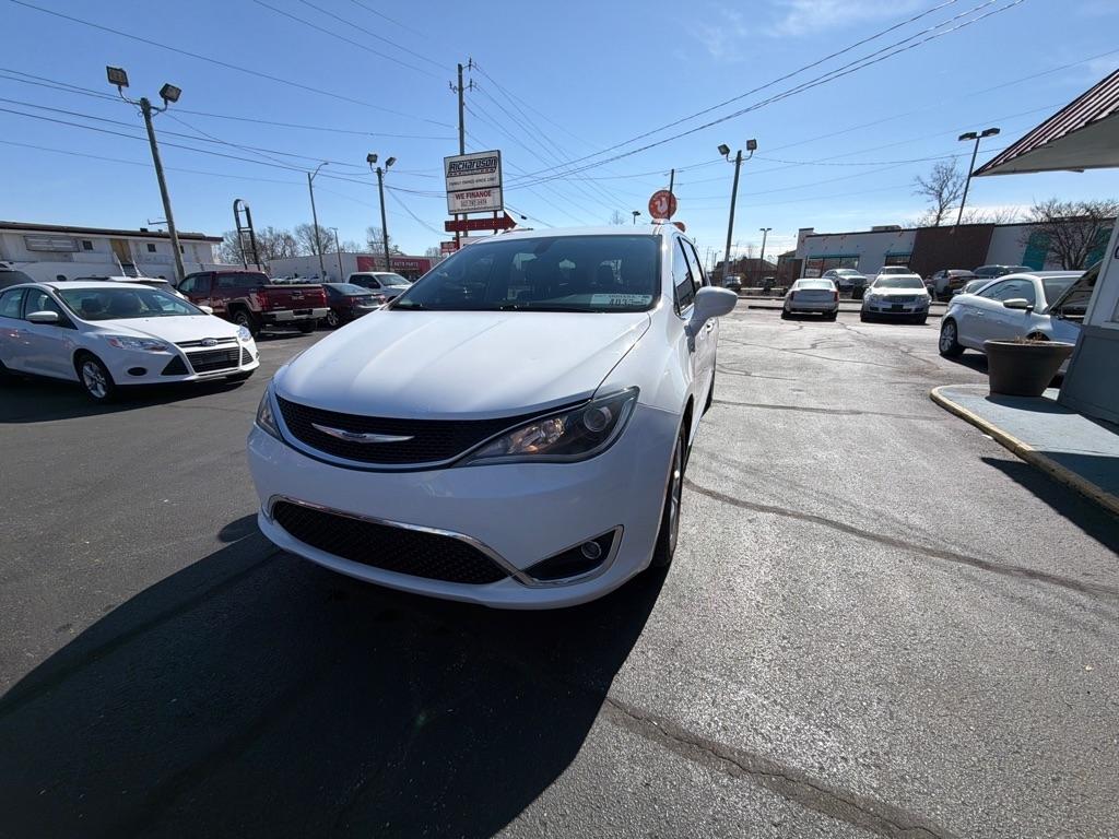 Chrysler Pacifica Touring-L Plus 2017