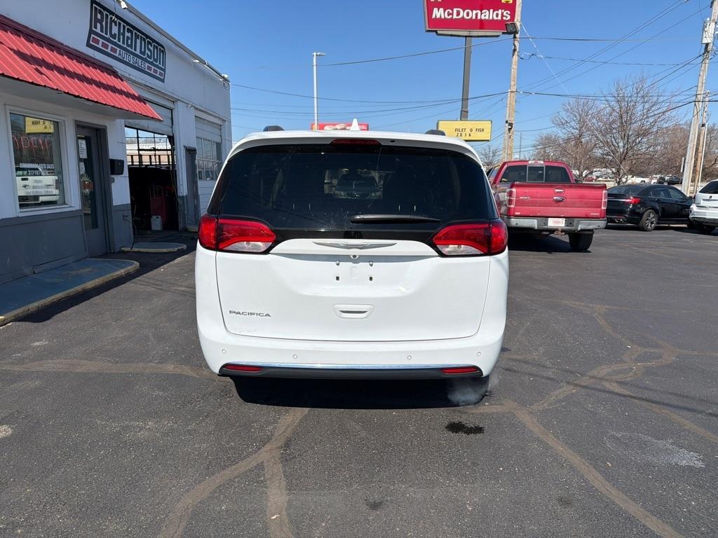 Chrysler Pacifica Touring-L Plus 2017