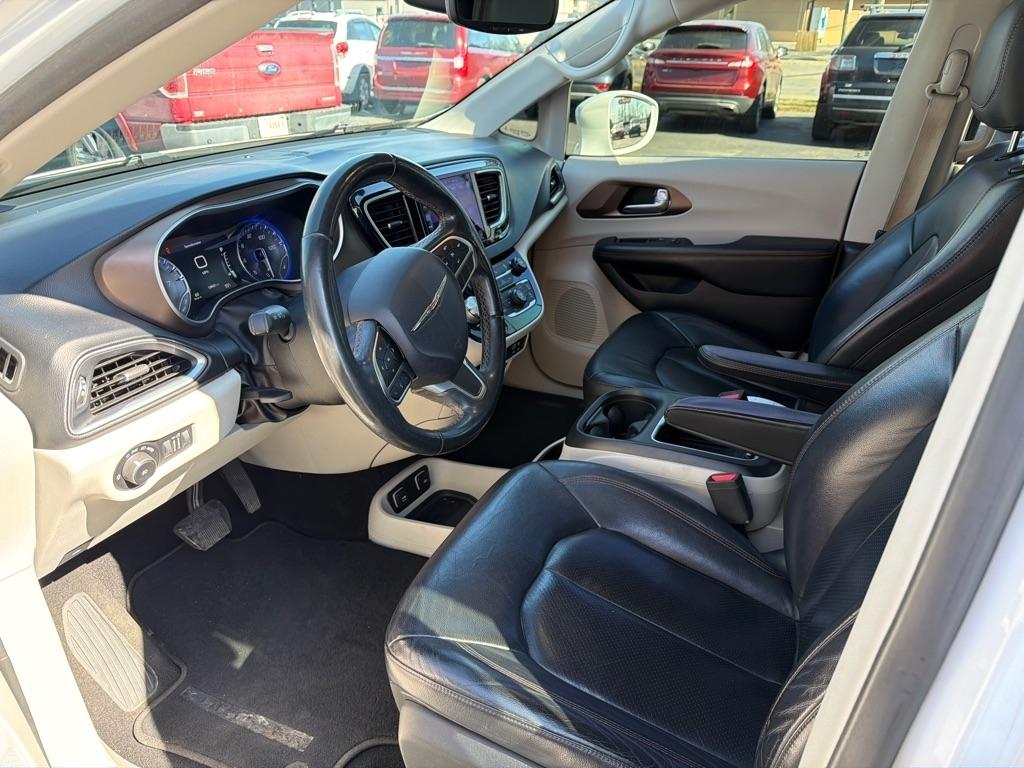 Chrysler Pacifica Touring-L Plus 2017