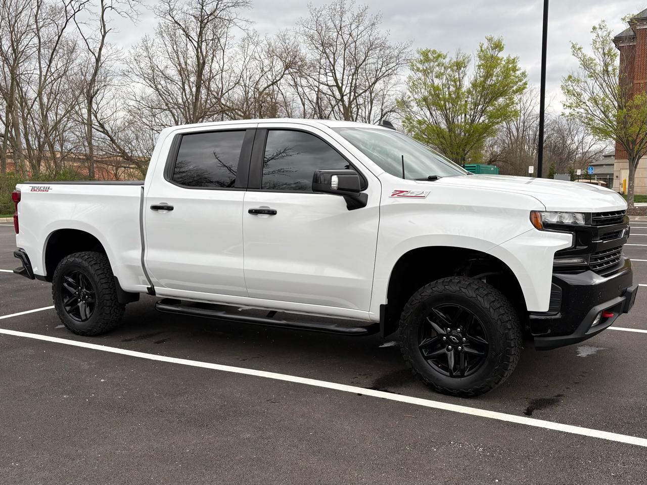 Chevrolet Silverado 1500 LT Trail Boss Crew Cab 4WD 2020