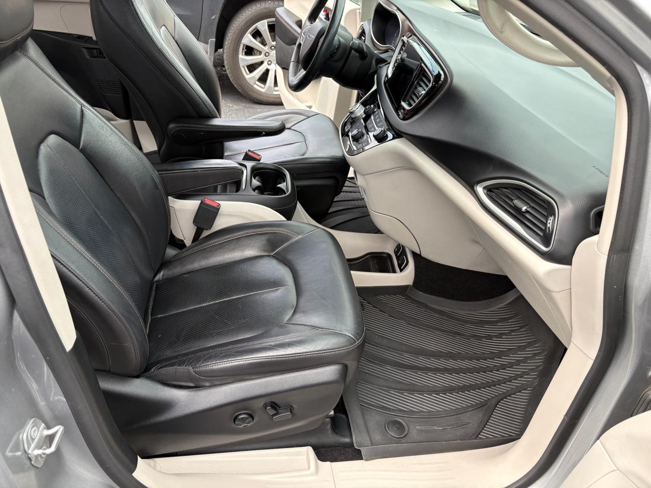 Chrysler Pacifica Touring-L 2018